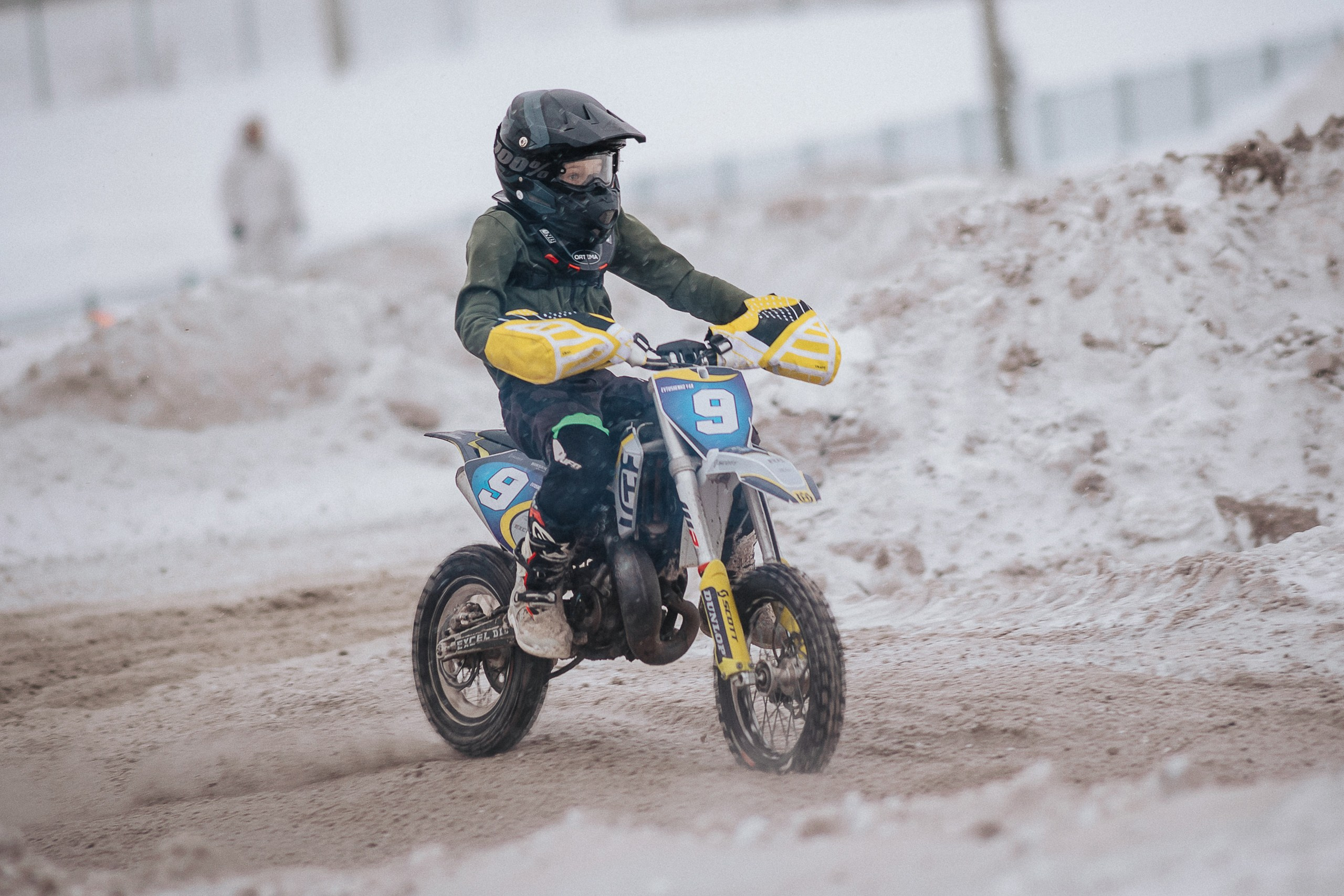 29.12.2024 — Праздничная тренировка на мотоциклетной трассе Люскус. Репортажный фотограф в Кемерово
