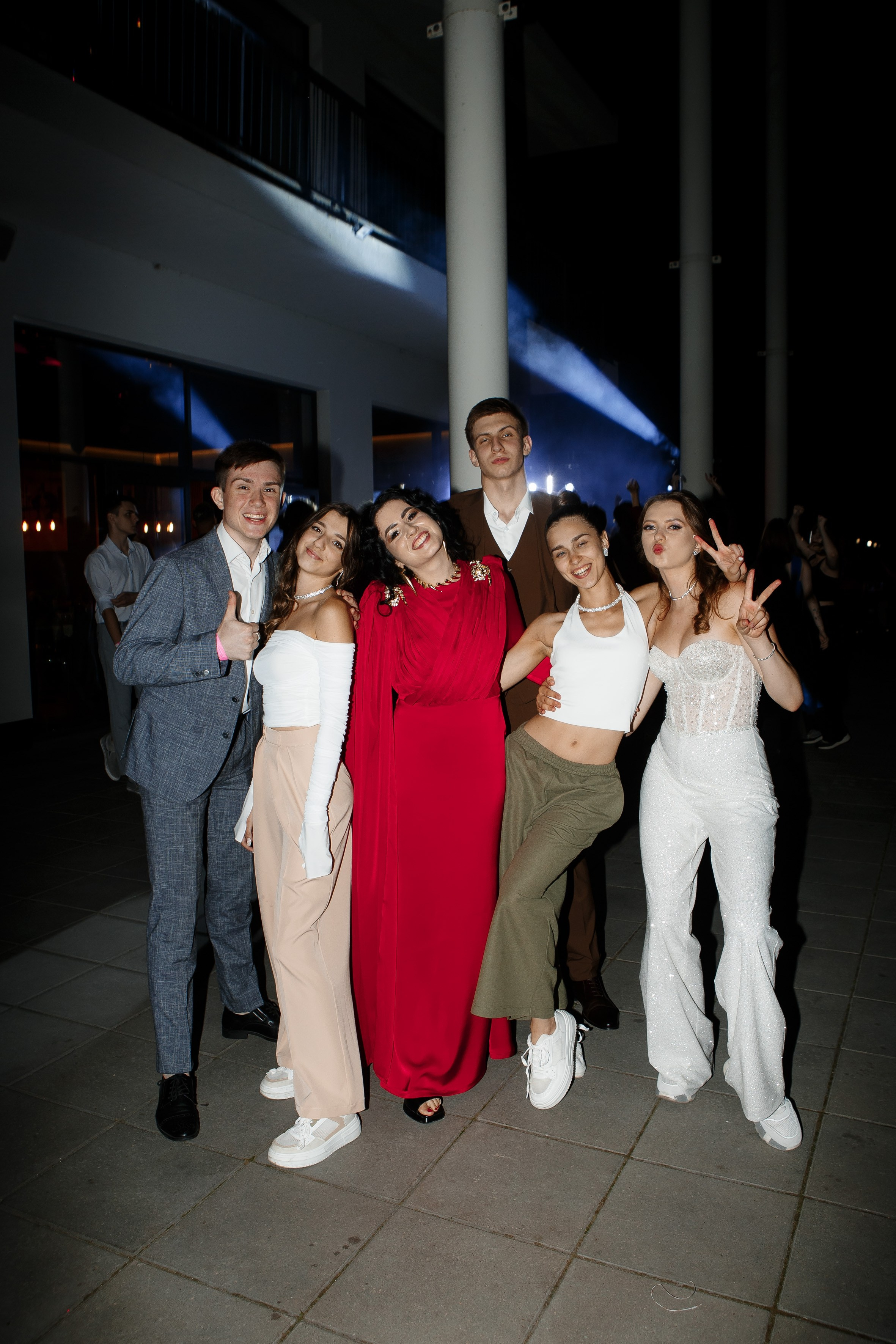 Выпускной Гимназия 12 2024 OpenHouse. Свадебный и портретный Фотограф в Липецке Дмитрий Котюков