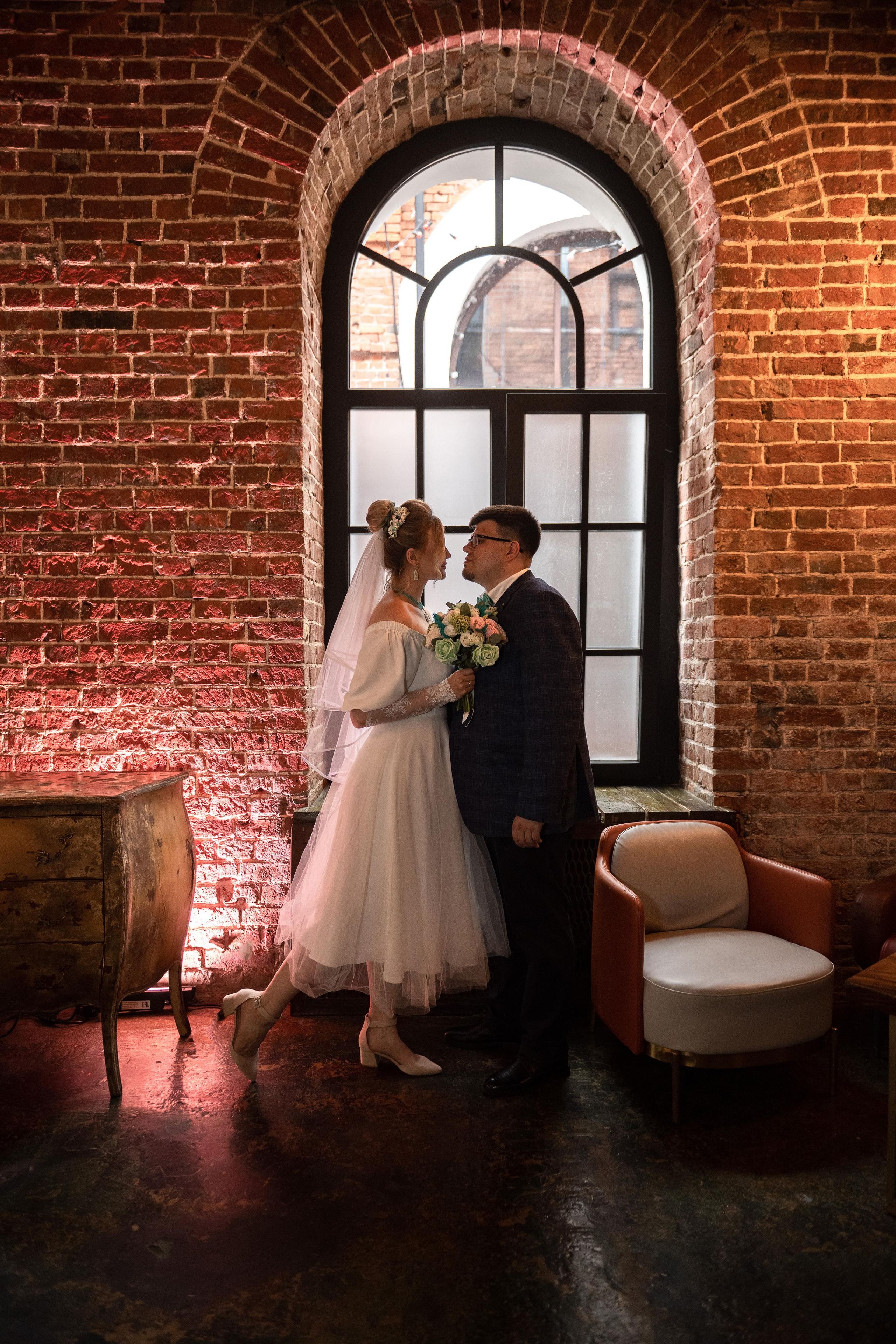 Оля и Даня Лофт Загс. Свадебный, семейный и детский фотограф в Москве и области