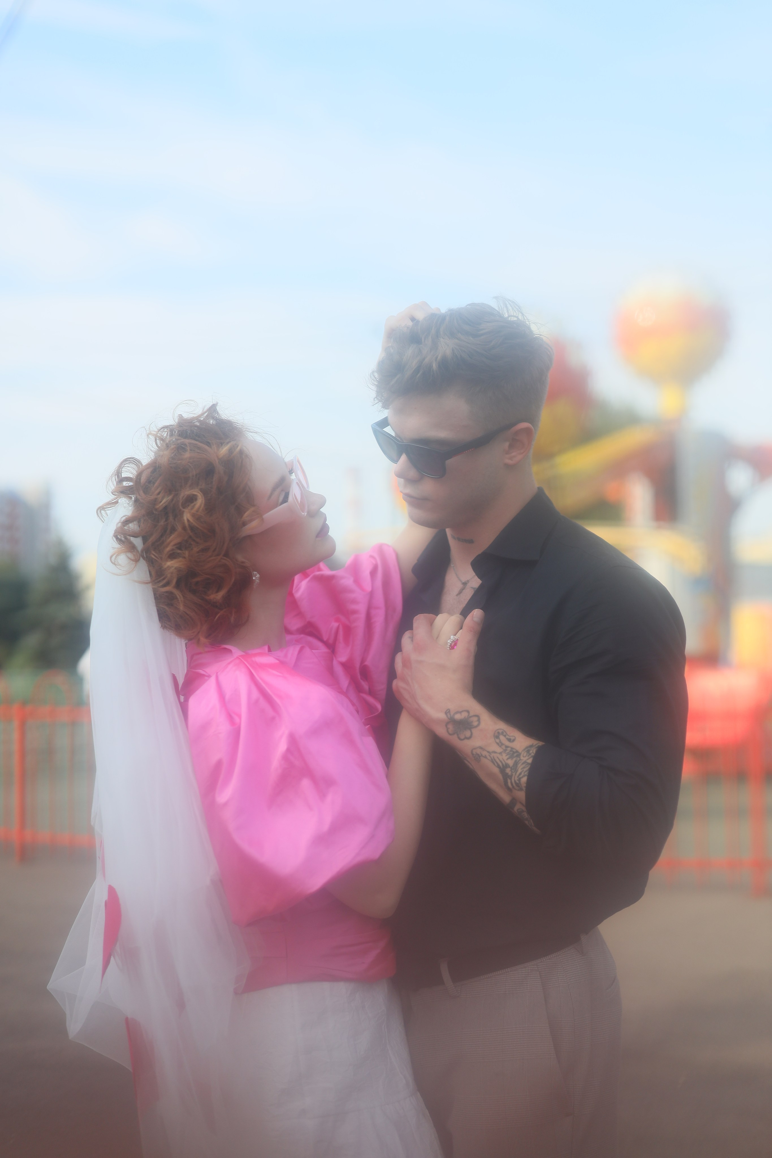 Свадебная фотосессия в парке аттракционов. Свадебный и семейный фотограф в Абхазии Жанна Соснина