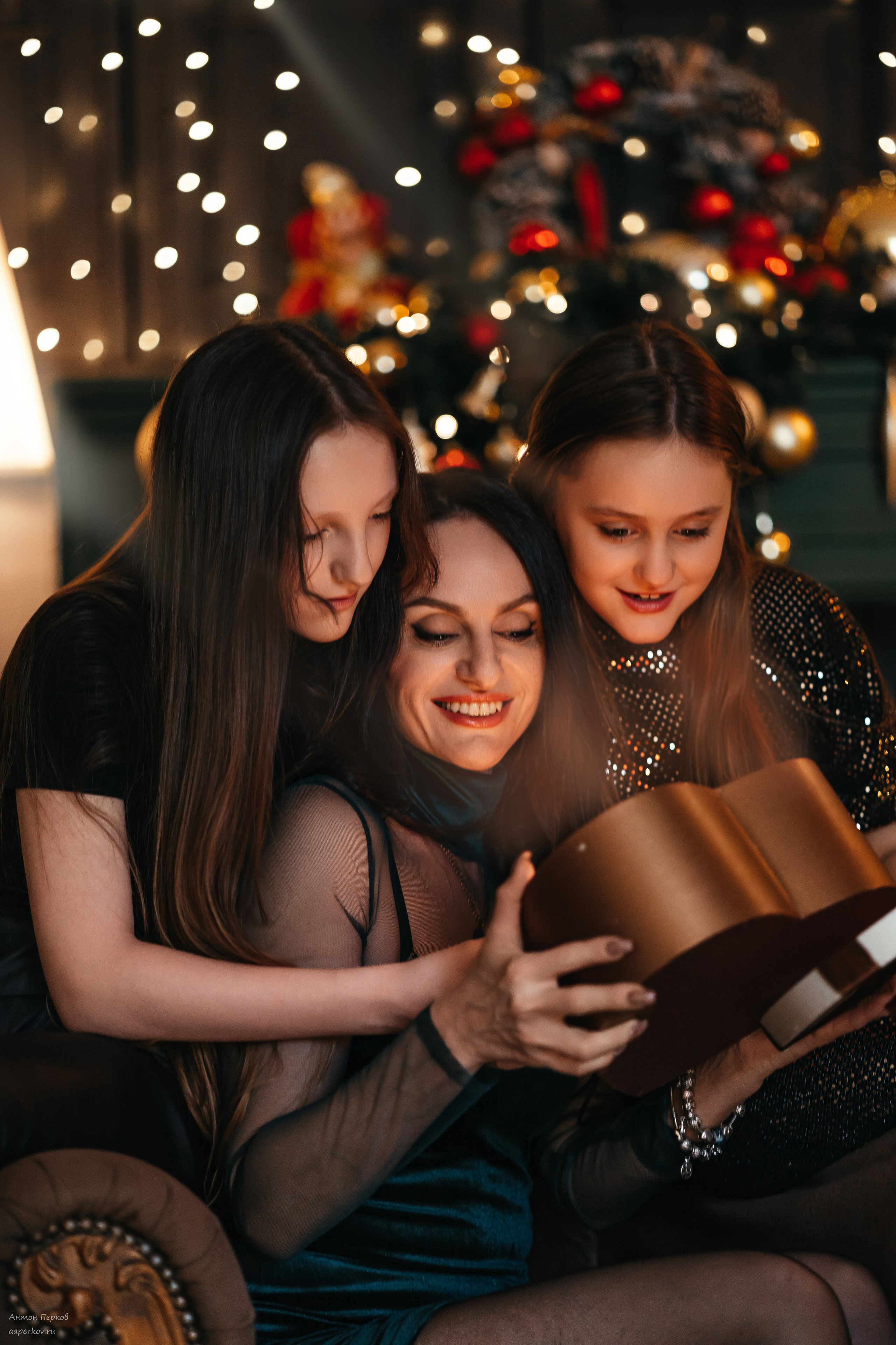 Семейная новогодняя съемка. Фотограф Антон Перков