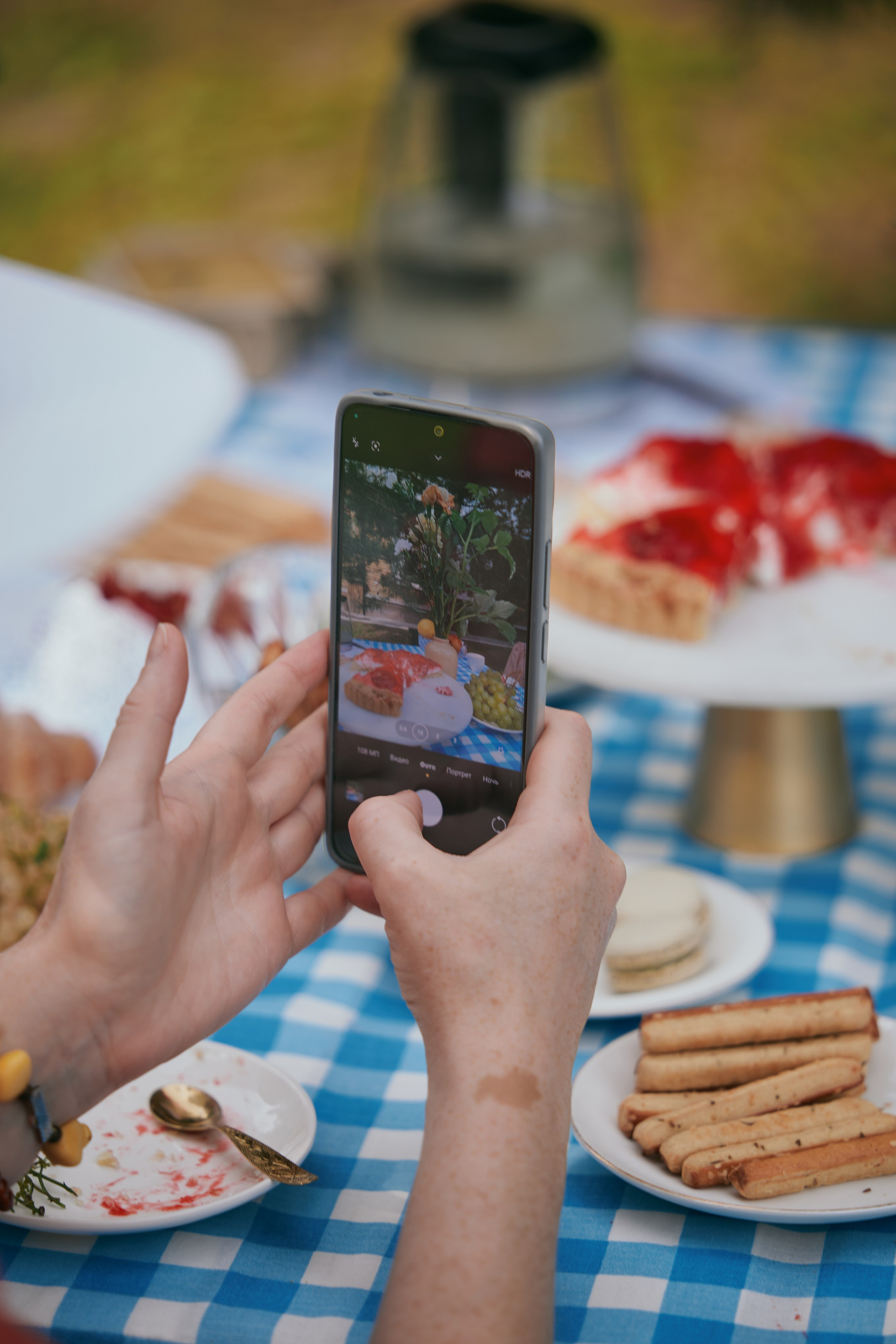 Завтрак в шляпках. Фотограф и видеограф в Кургане Леонид Корнильев