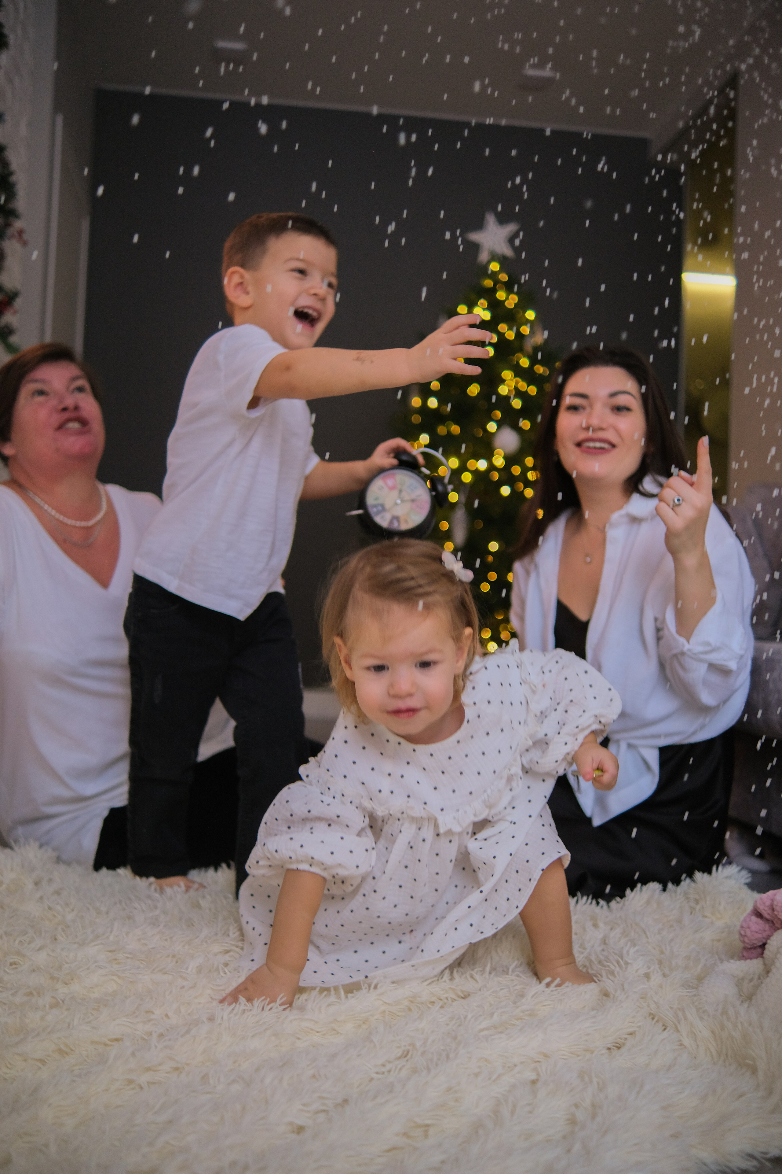 Новогодняя семейная история. Семейный детский ньюборн фотограф в Москве Марта Петрова