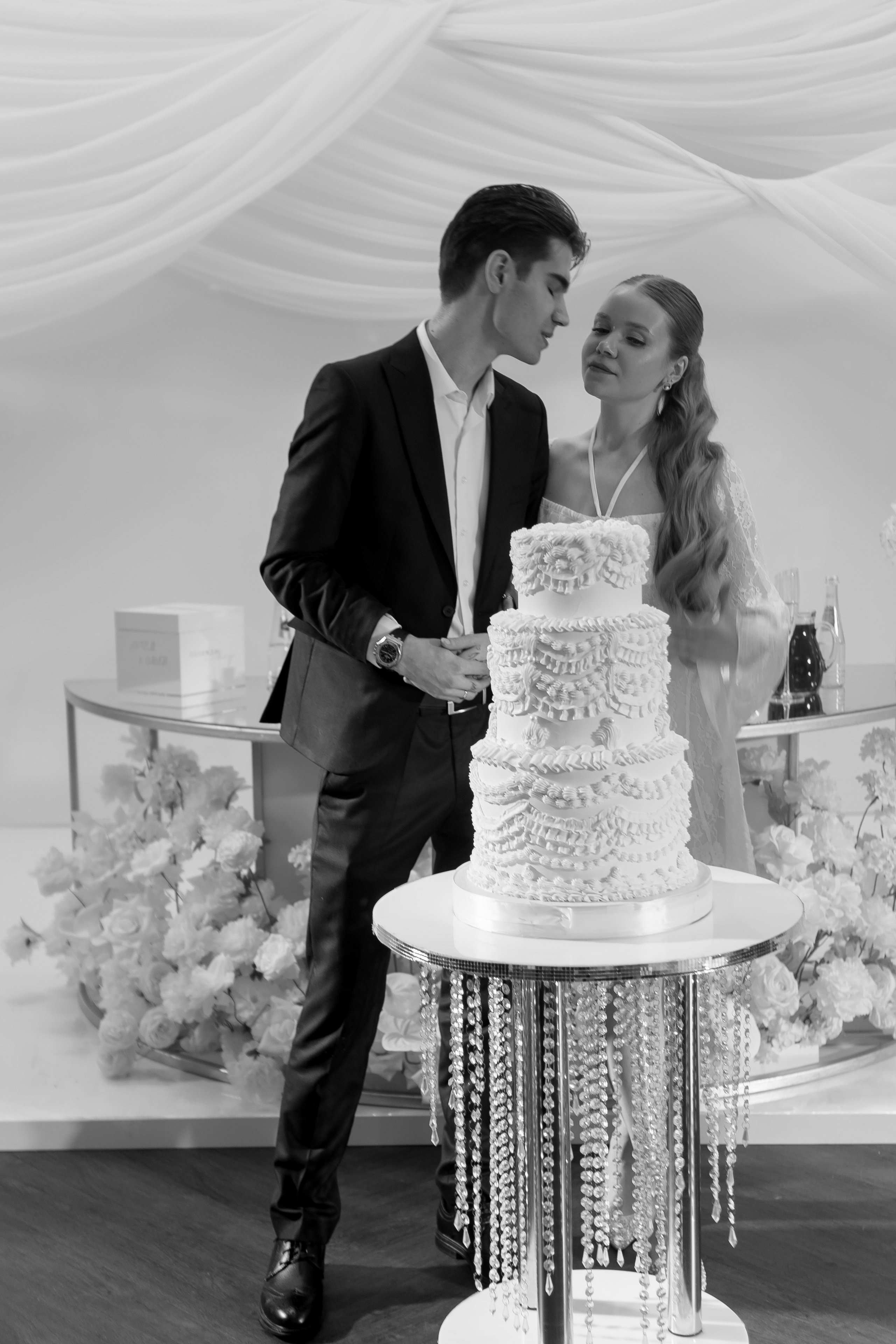 СВАДЕБНАЯ СЬЕМКА СБОРОВ В ОТЕЛЕ И ВЫЕЗД НА ЦЕРЕМОНИЮ (СНЯТО В СИБИРЕ В НИЖНЕВАРТОВСКЕ). Профессиональный фотограф, Санкт-Петербург — Виктория Богомолова