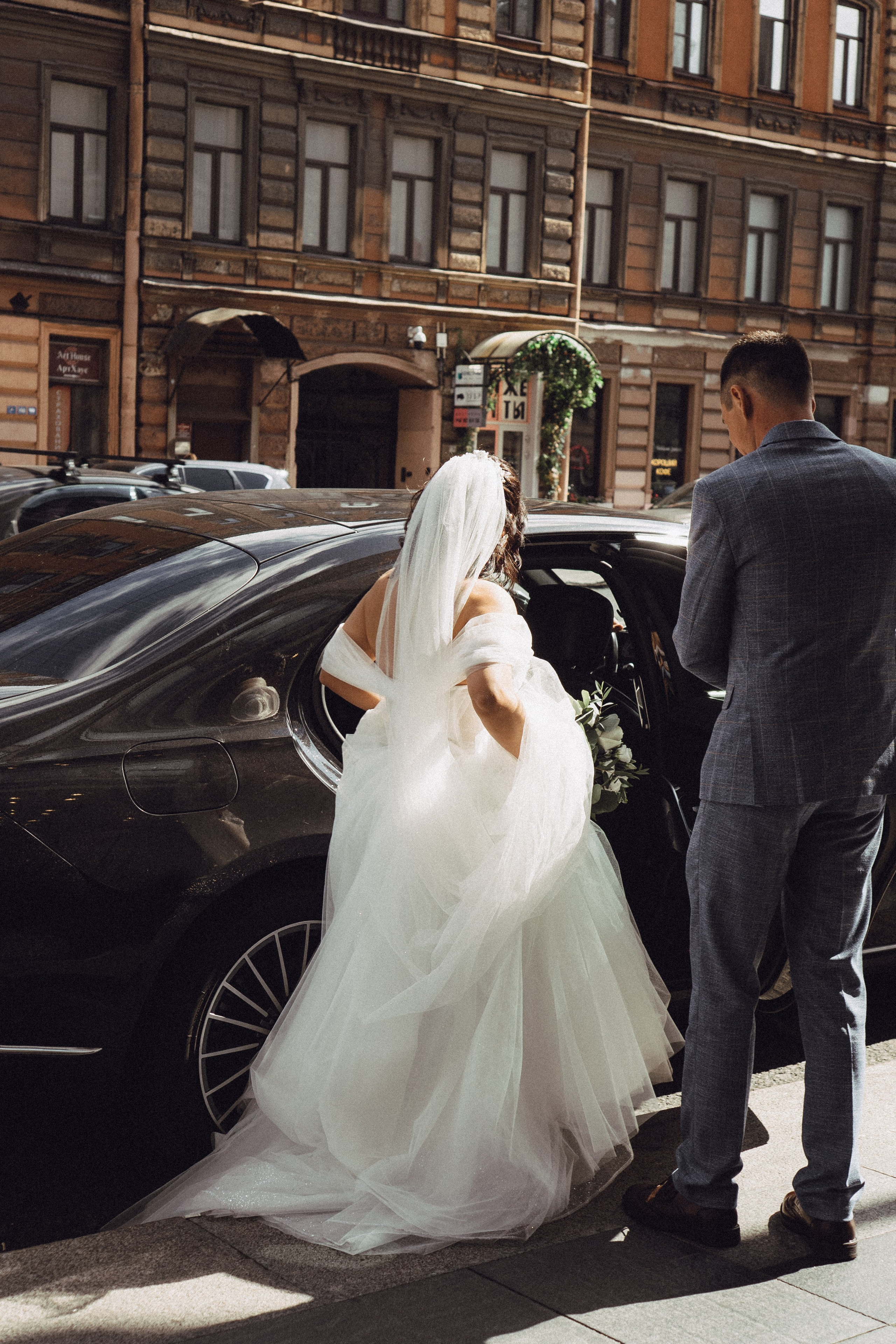 СВАДЕБНАЯ ПРОГУЛКА РЕСТОРАН МЫ ЖЕ НА ТЫ И ФОТОСЕССИИЯ С АВТОМОБИЛЕМ. Профессиональный фотограф, Санкт-Петербург — Виктория Богомолова