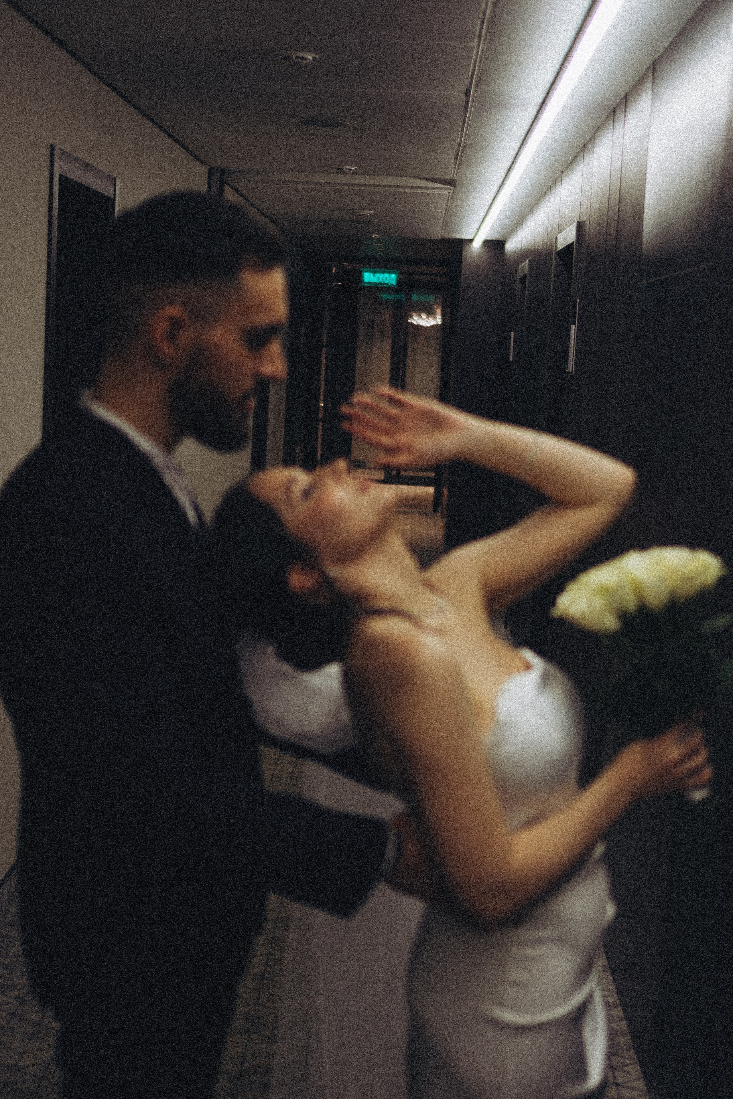 СВАДЕБНАЯ СЬЕМКА СБОРОВ ЖЕНИХА И НЕВЕСТЫ В ОТЕЛЕ И ТАКЖЕ ФОТОСЕССИИЯ В ОТЕЛЕЕ МЕГАПОЛИС БРЯНСК. Профессиональный фотограф, Санкт-Петербург — Виктория Богомолова