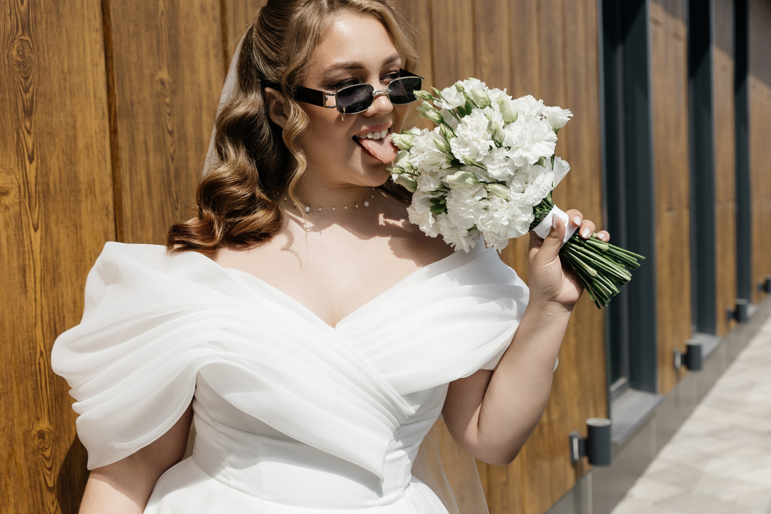 А | А. Любовь, танцы и котики 🐾. Свадебный фотограф Настя Шелл г. Череповец