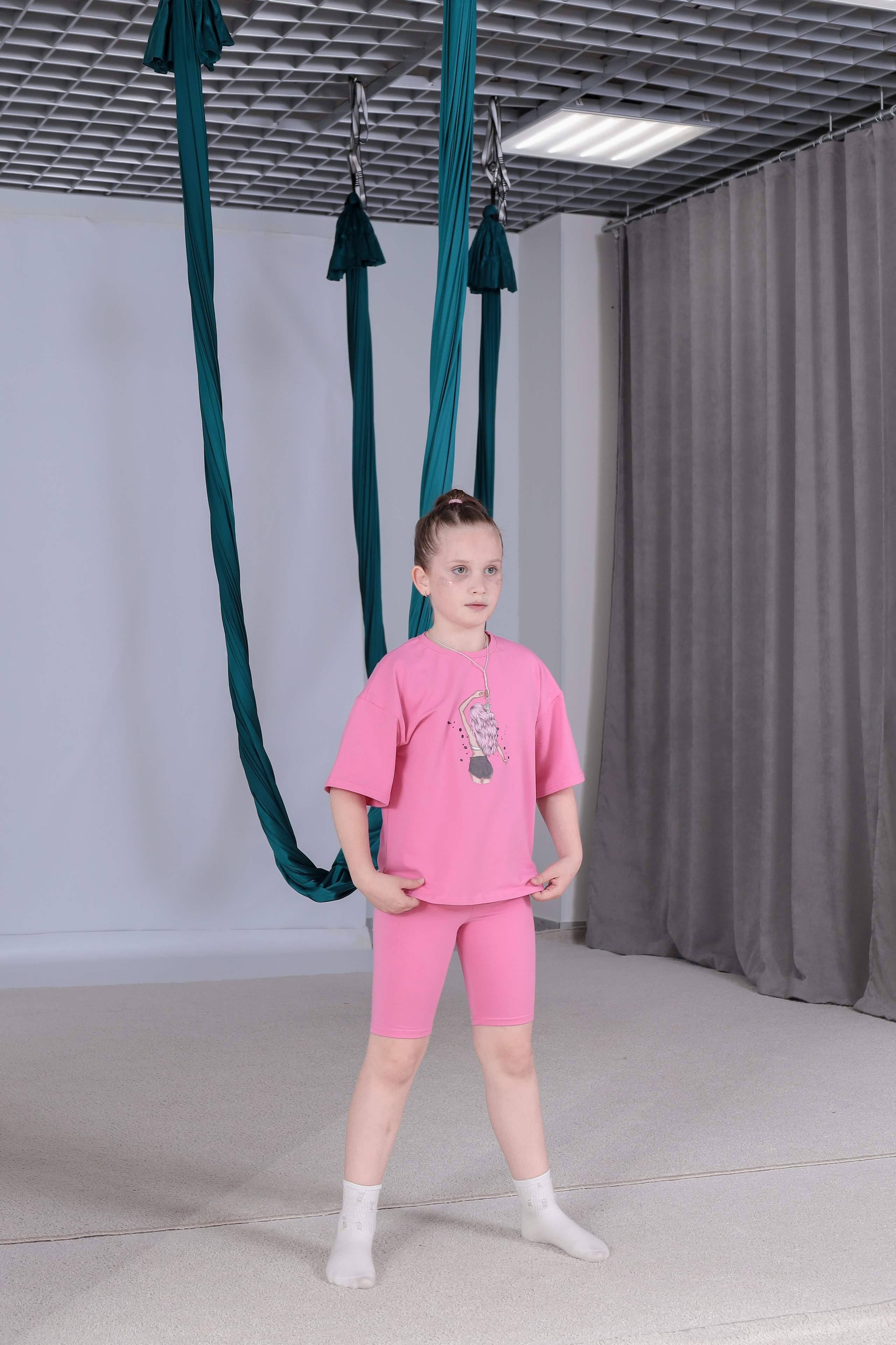 Детская аэройога. Фотограф Надршина Лилия
