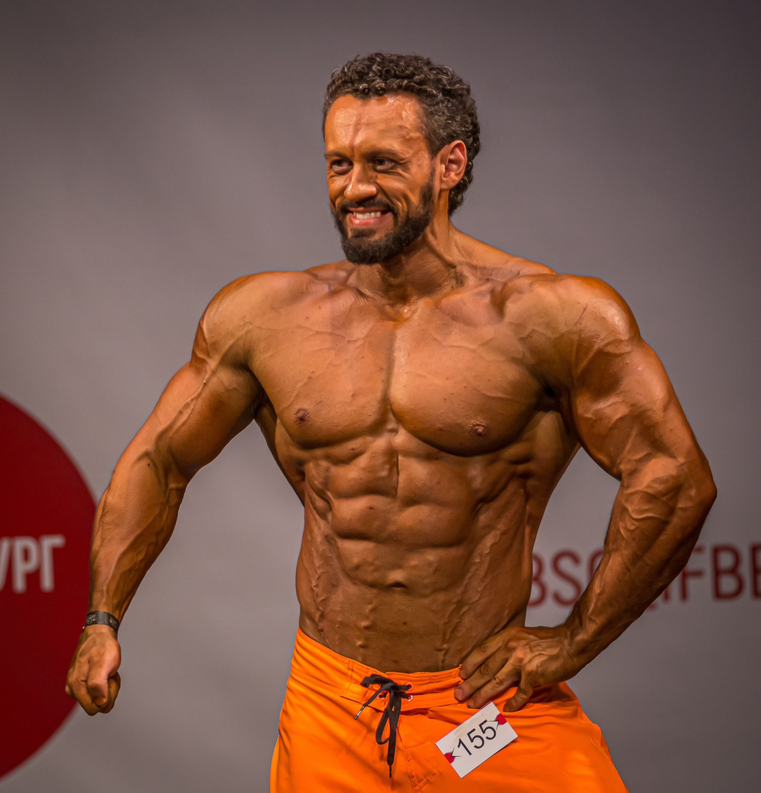 Чемпионы. Фотограф для маркетплейсов Михаил Бове