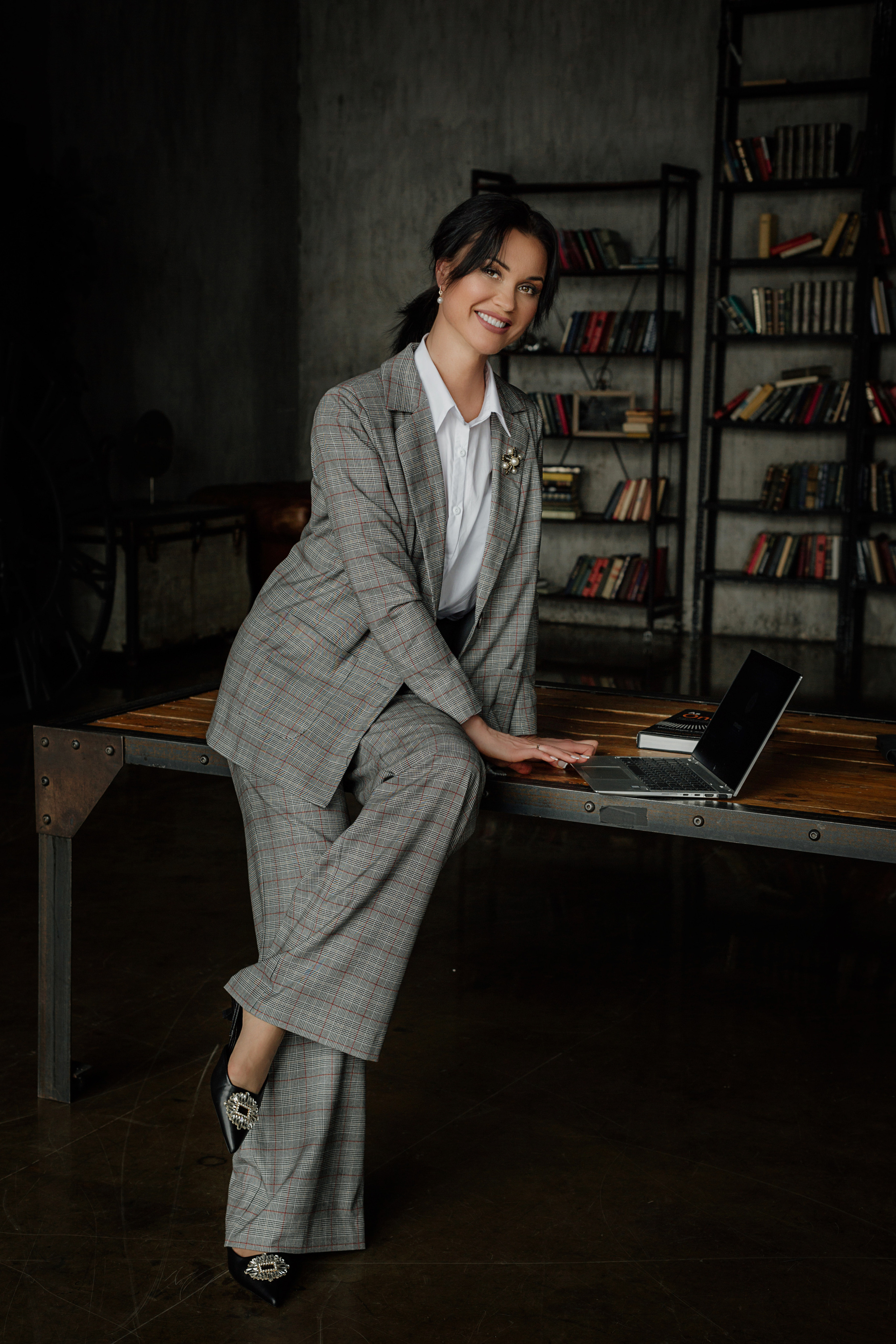 Деловая фотосессия для директора компании. Деловая и Бизнес съемка в  Москве Инесса Грушко