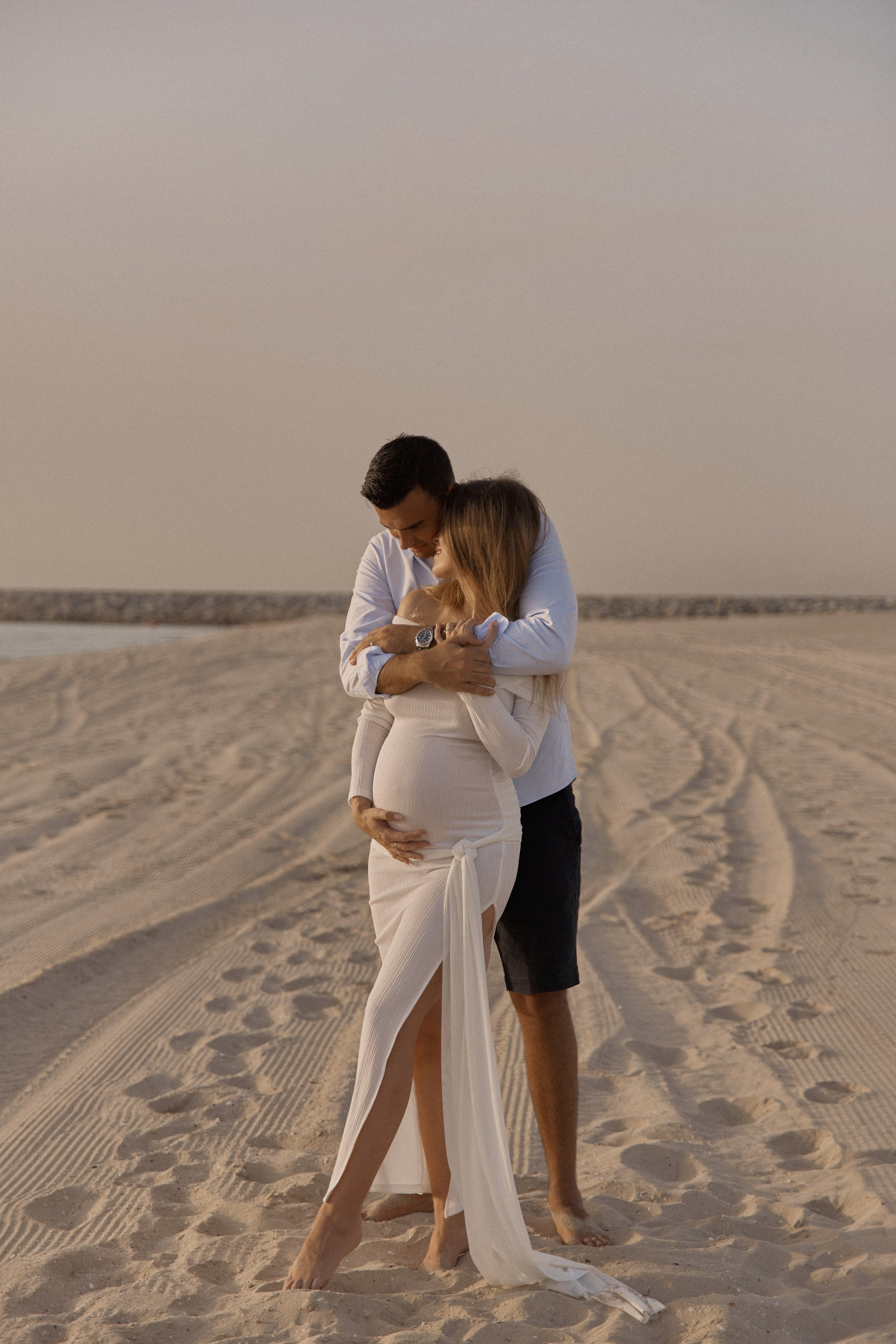 Stunning Pregnancy Photography Dubai | Timeless Shots