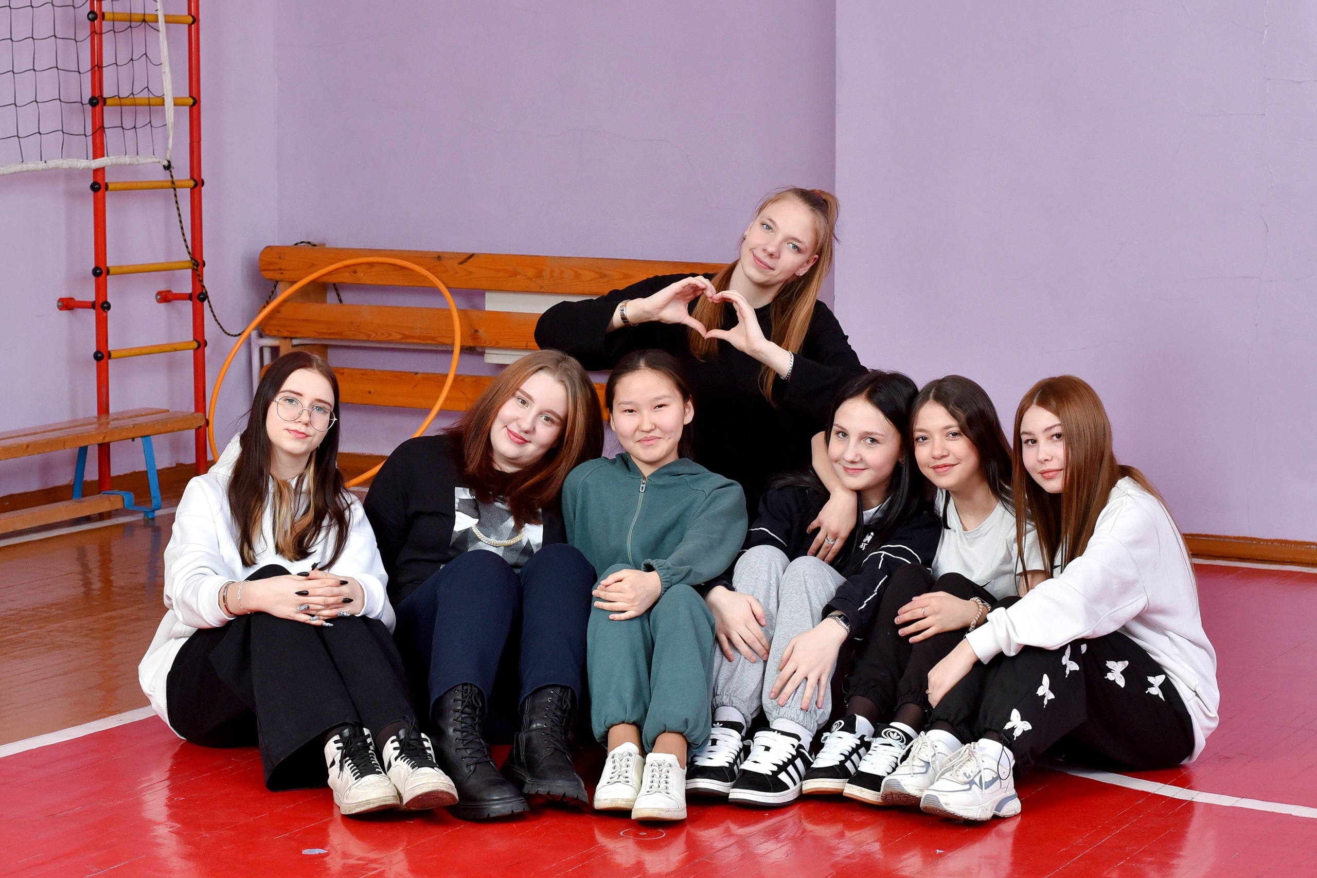 ФОТОСЕССИЯ В СПОРТИВНОМ ЗАЛЕ. Школьный фотограф ЛАРИСА МАТВЕЕНКО