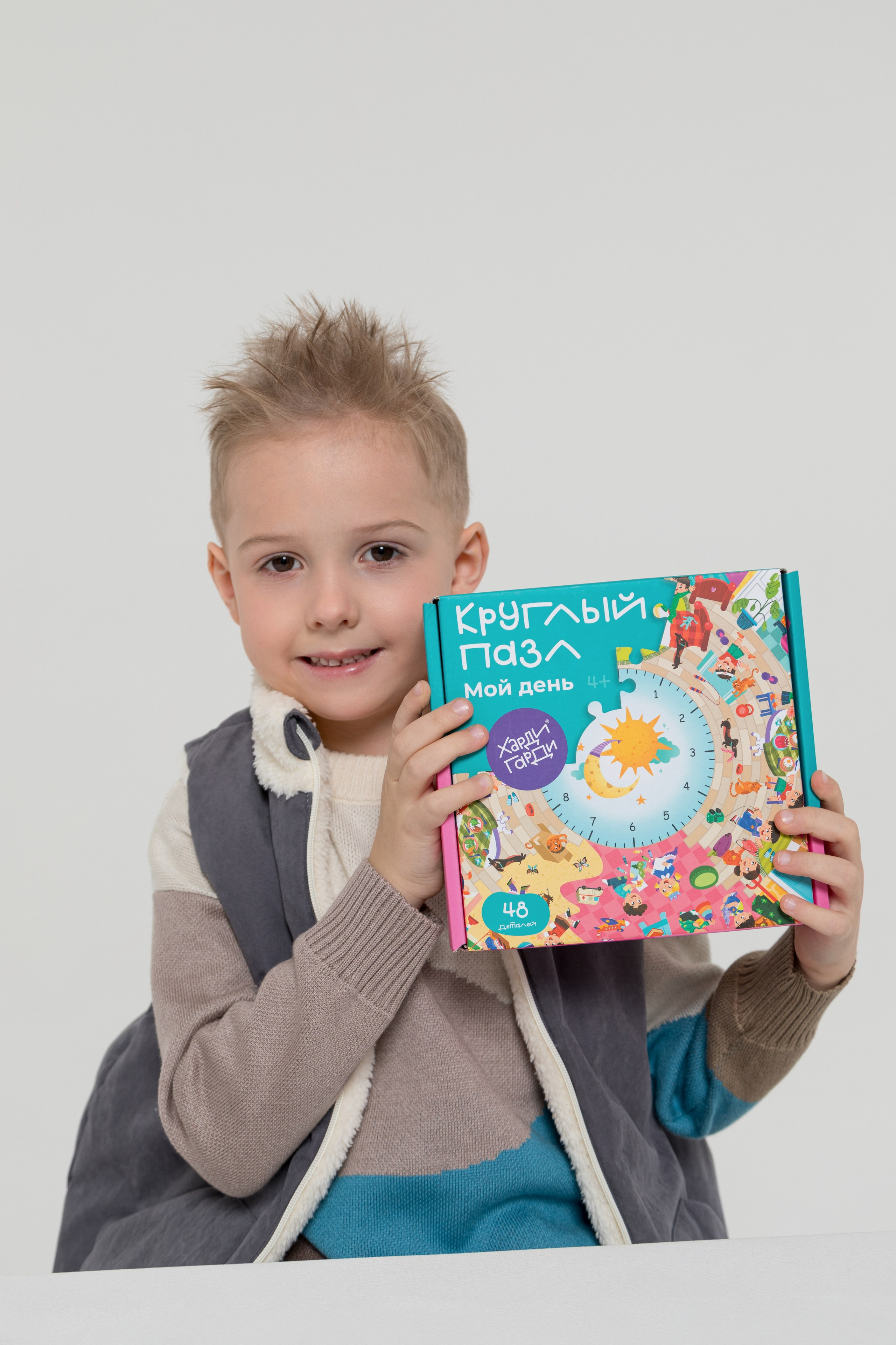 Имиджевая и каталожная съёмка для бренда детских пазлов. Детский и контент фотограф Надя Волкова Санкт-Петербург