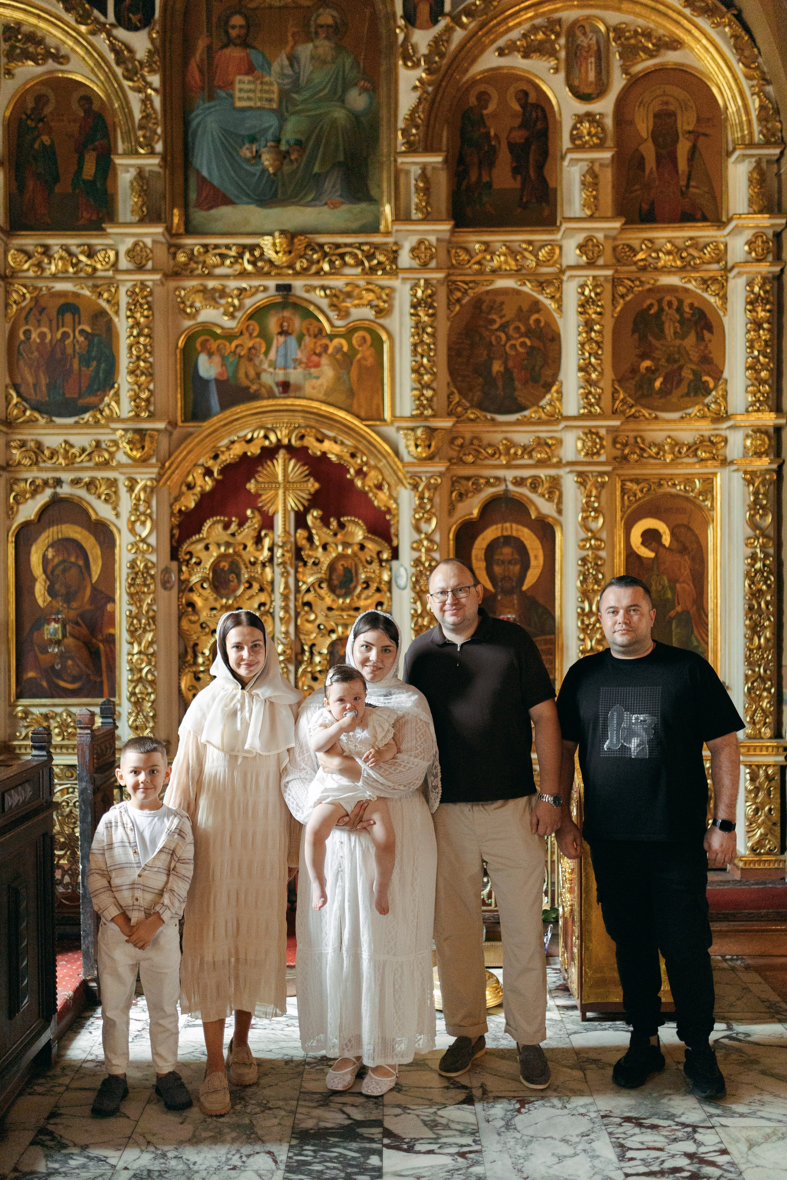 Храм Воскресения Словущего вДаниловской слободе. Семейный и свадебный фотограф в Москве Анна Пожарская