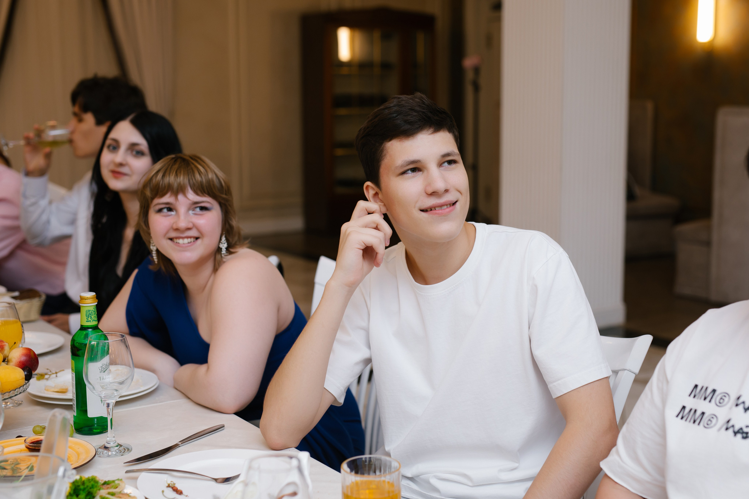 11 класс, ресторан «Тет-а-тет»