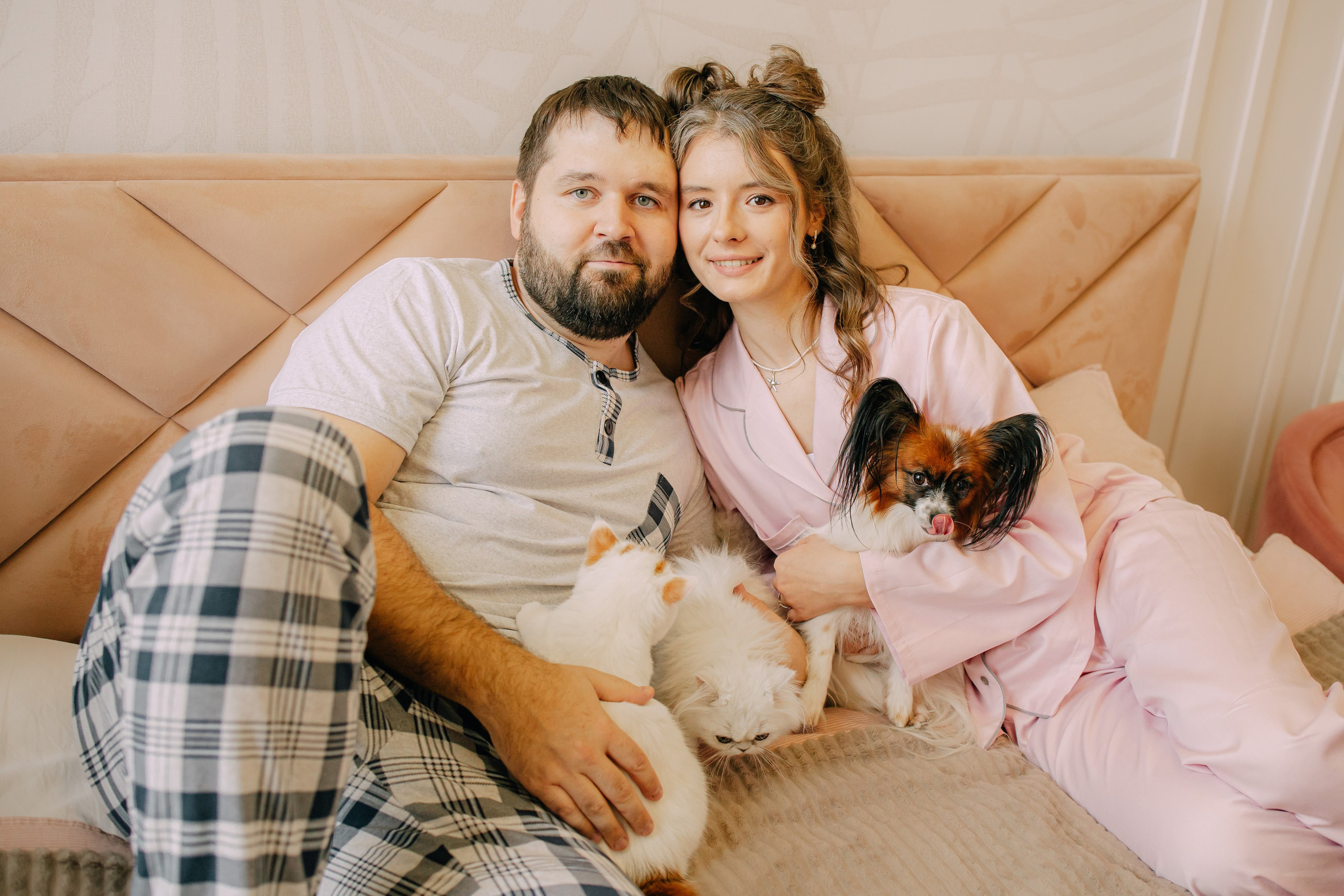 Султан, Мэй Мэй и Шанталь и их семья