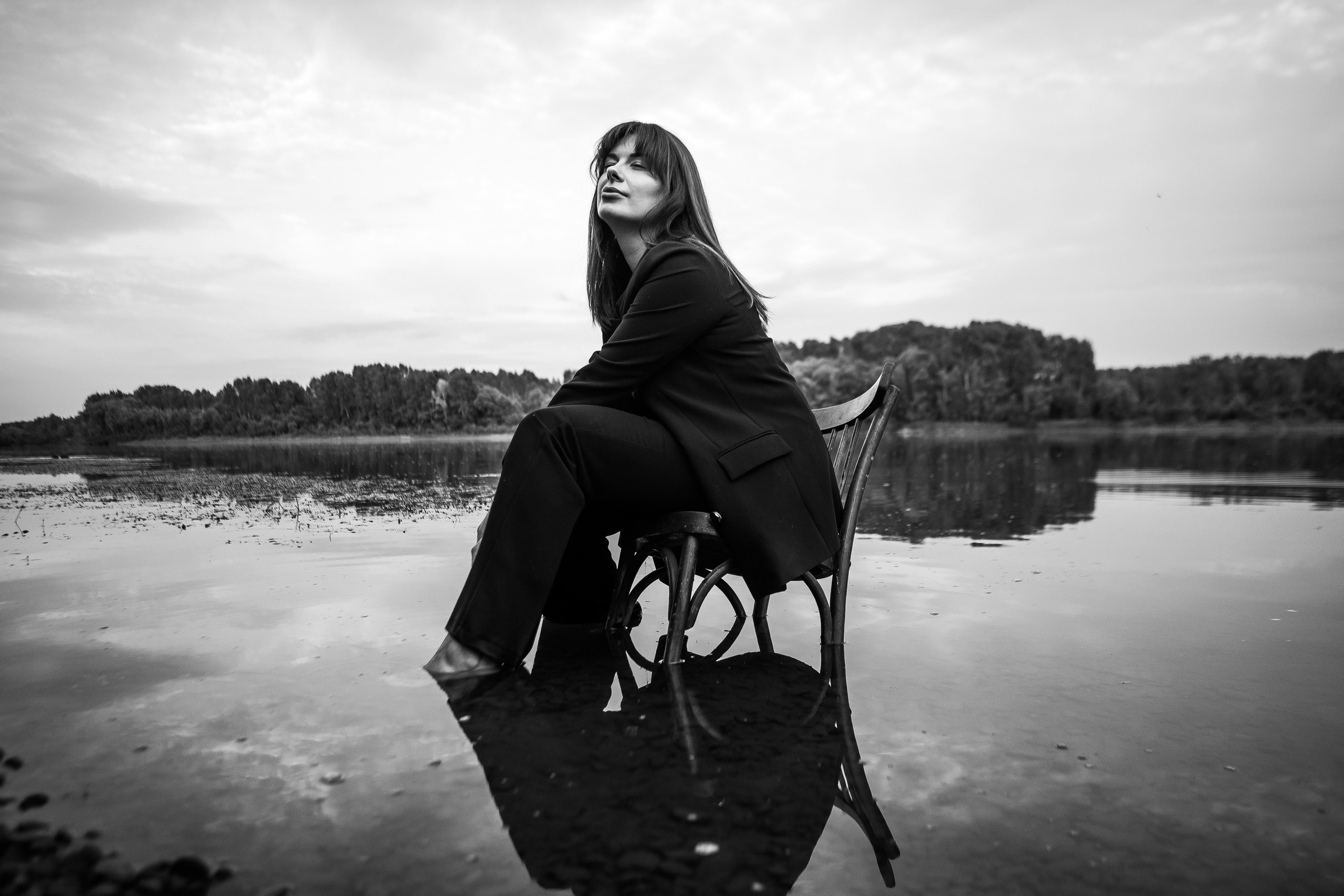 Фотосессия в реке. Дарья Белякова. Свадебный, детский и семейный фотограф в городе Бийск