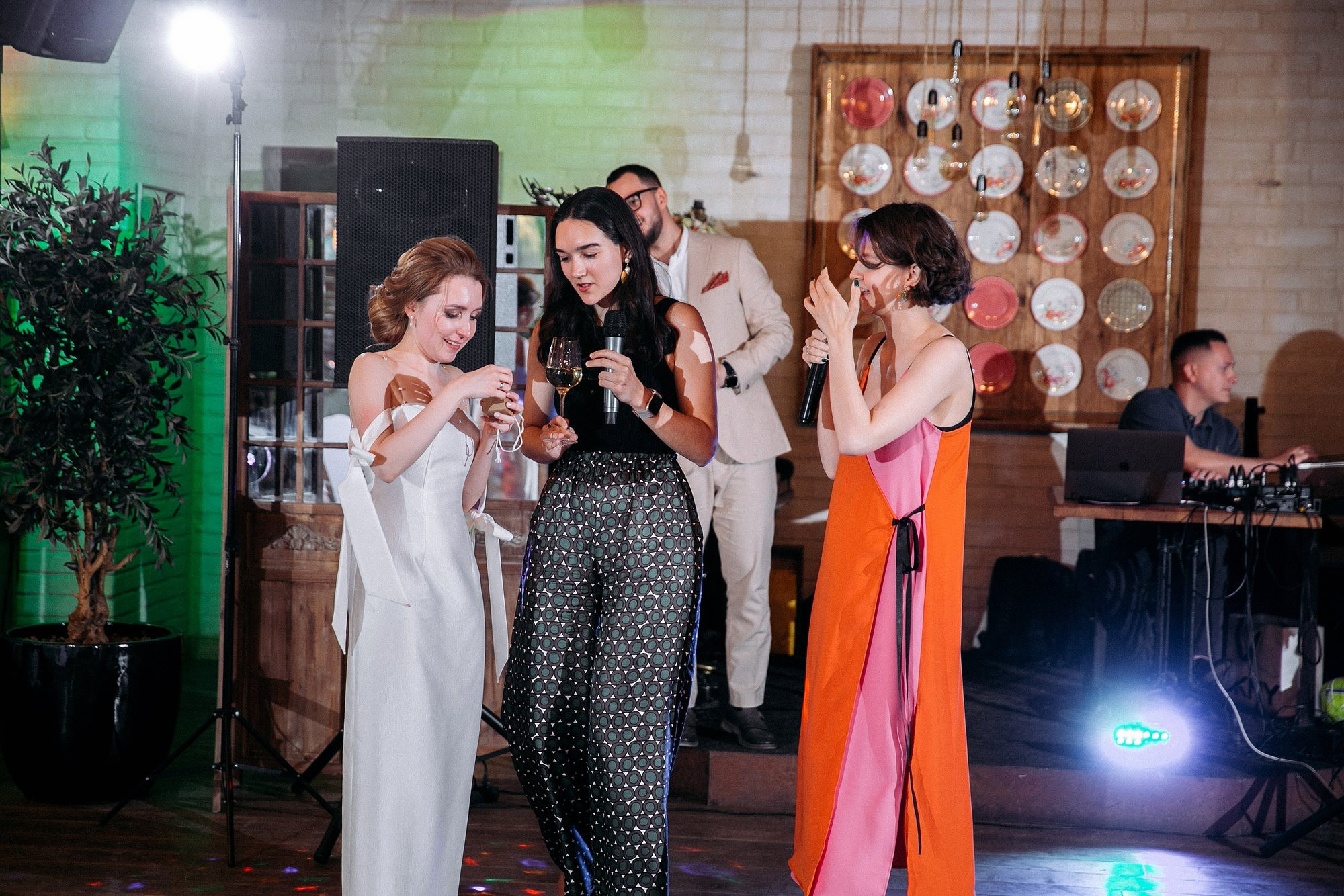 Антон + Арина. Свадебный фотограф в Смоленске Витя Лысенков