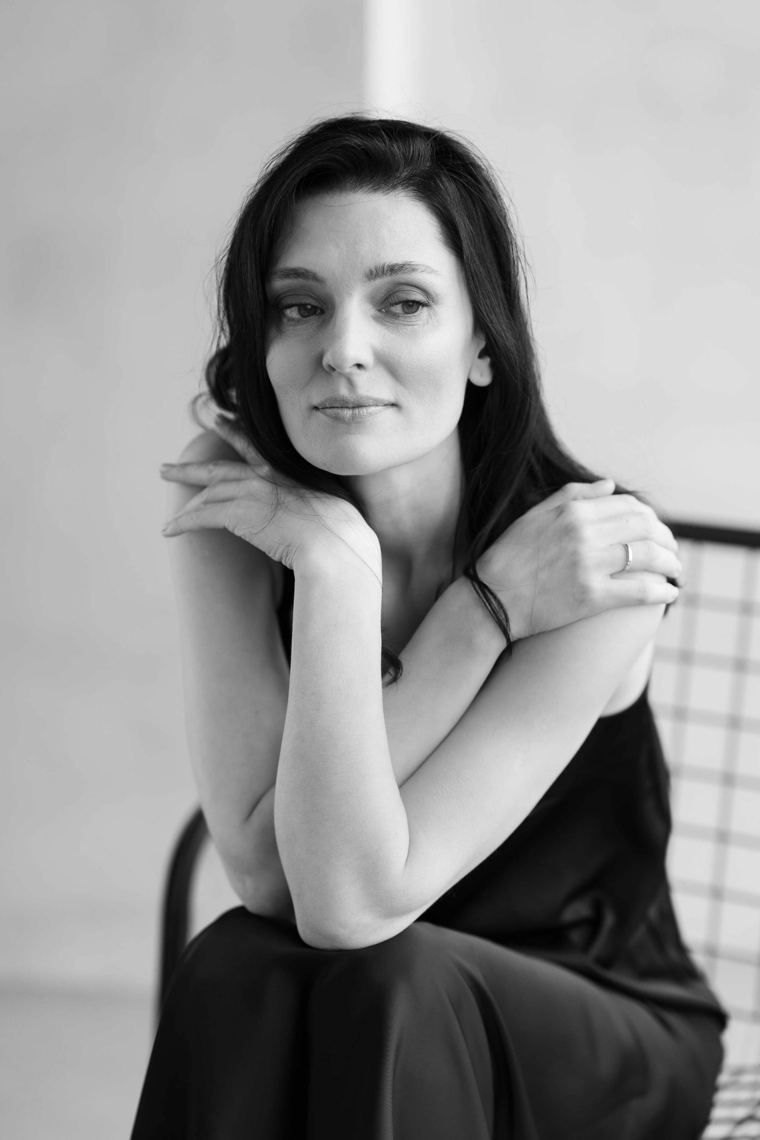 Женский портрет 35+. Женский портретный фотограф 35+ Воронеж. Добро пожаловать в магию ЧБ портрета