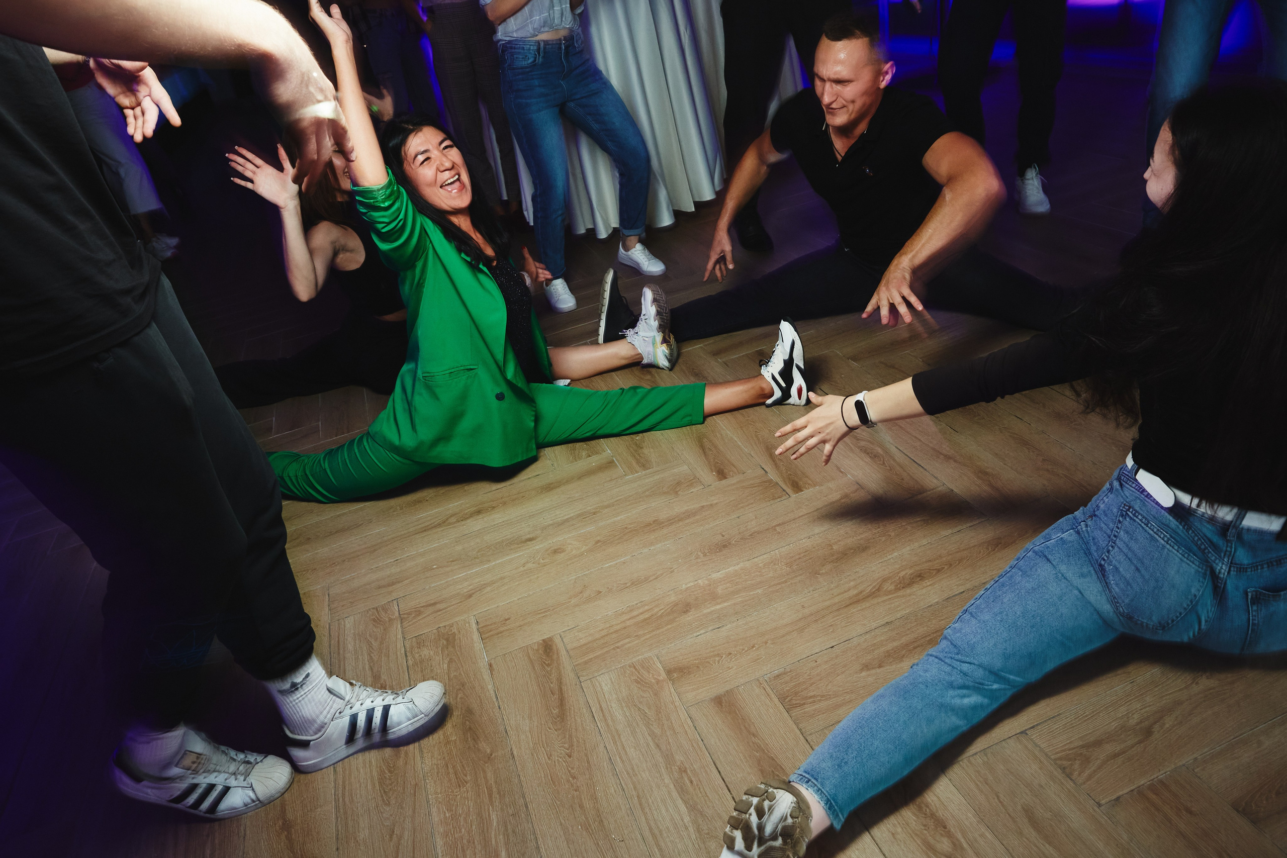 Фотограф на тимбилдинг: спортивное командообразование за городом. КонТайм: профессиональная съемка для организаций