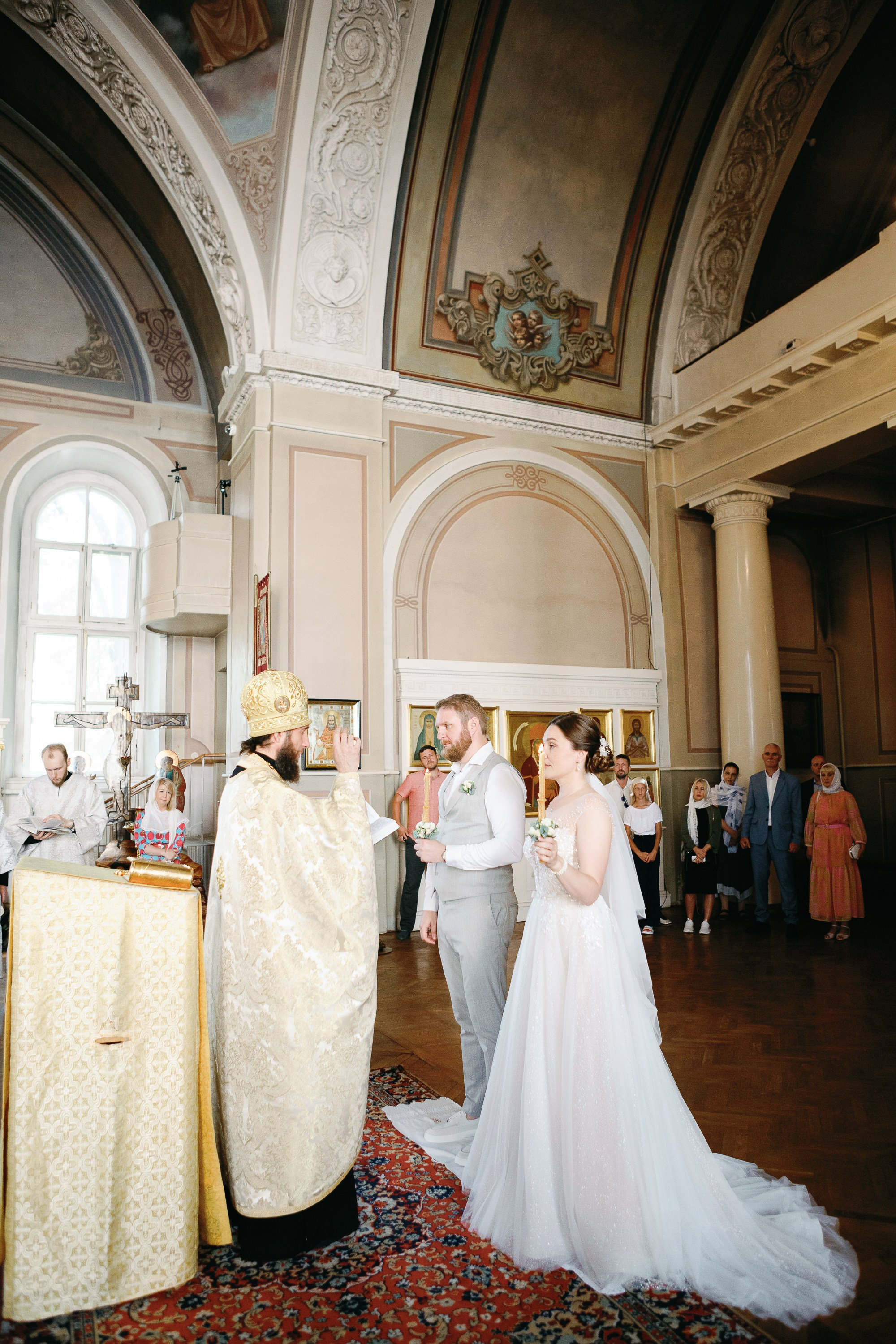 Фотограф на венчание.