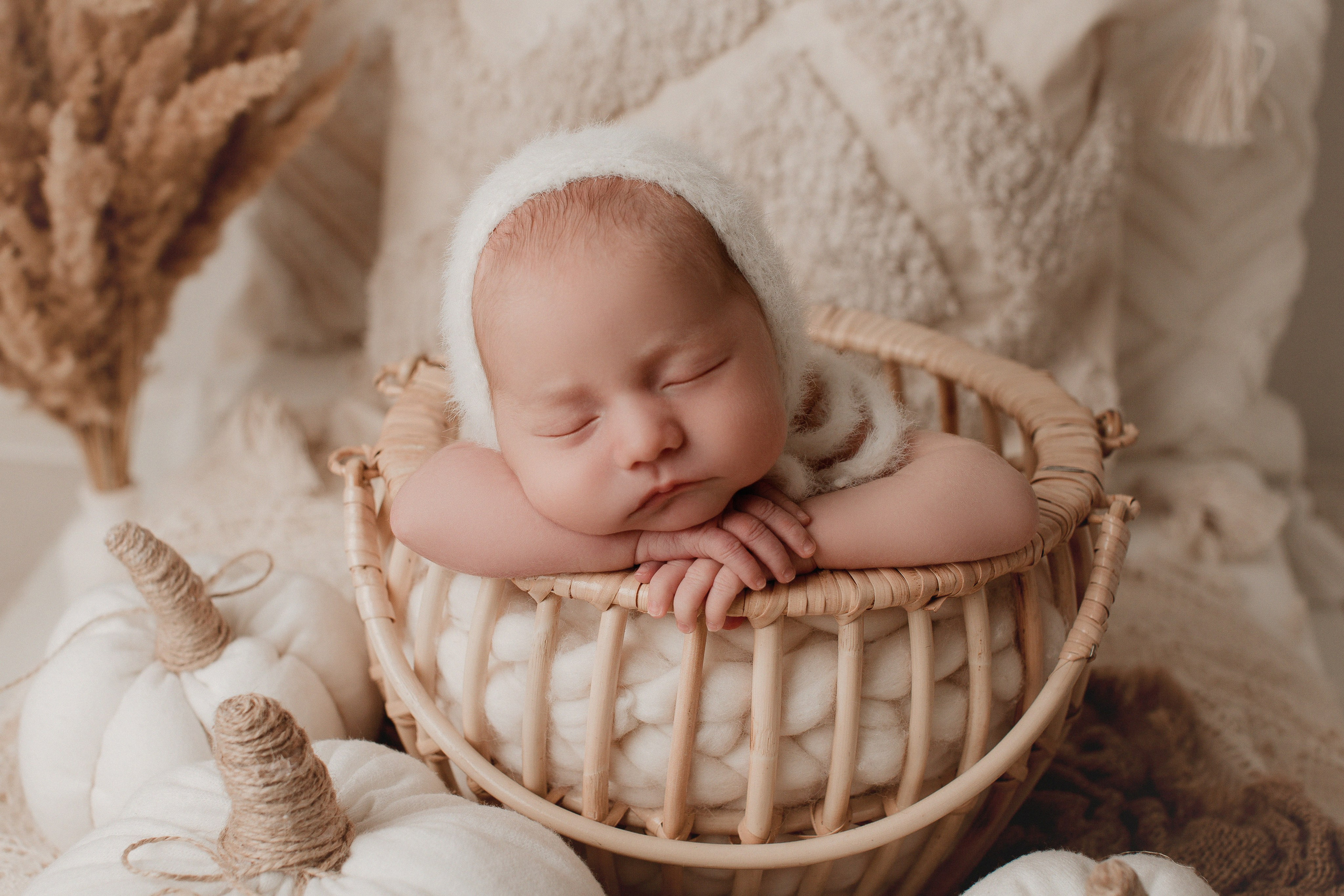 Новорожденные. Фотограф новорожденных в Уфе Инзиля Сулейманова