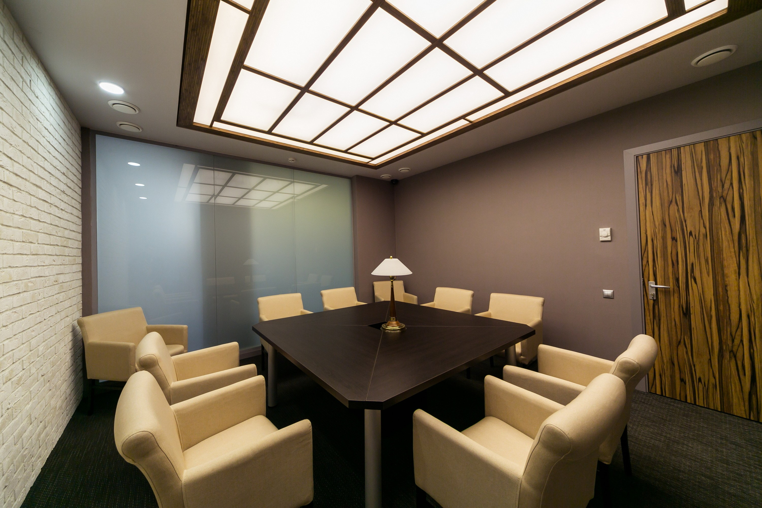 Офисное помещение в бизнес-центре