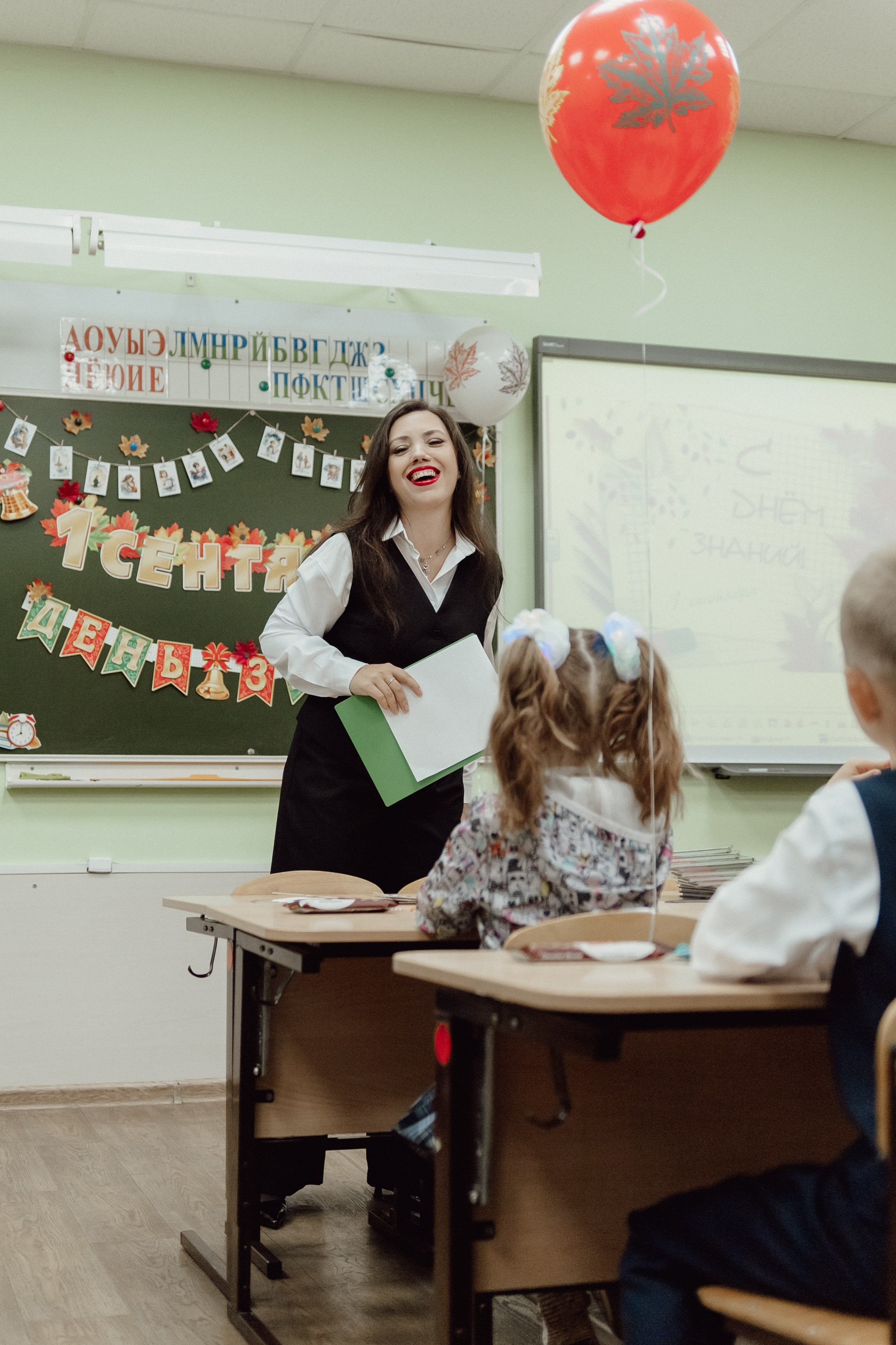 1 сентября 1 «Б» класса. Фотограф в Кирове и Кирово-Чепецке Валерия Шиляева