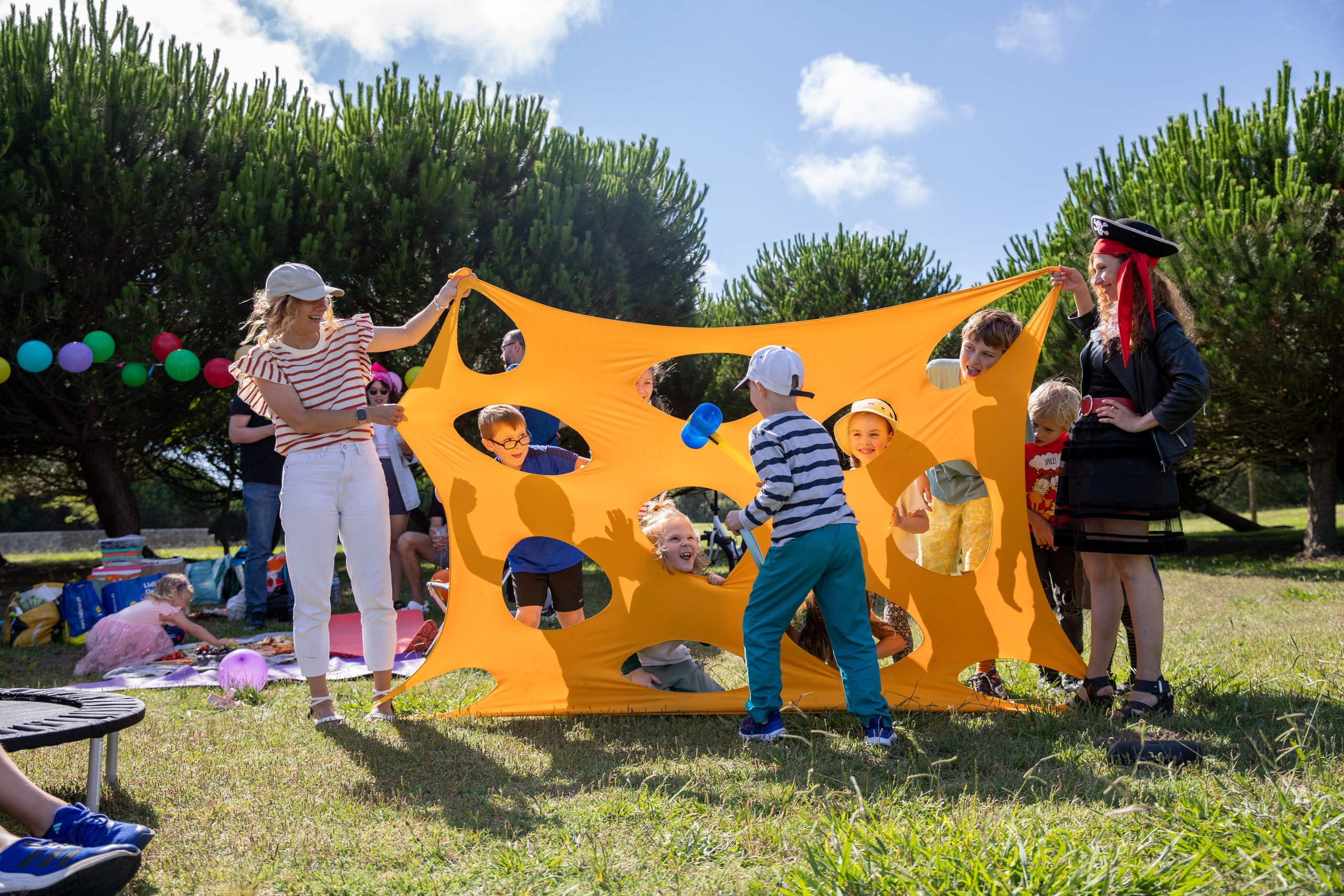 Children’s Party with Soap Bubbles. Professional Photographer in Portugal. Oksana Lomnova