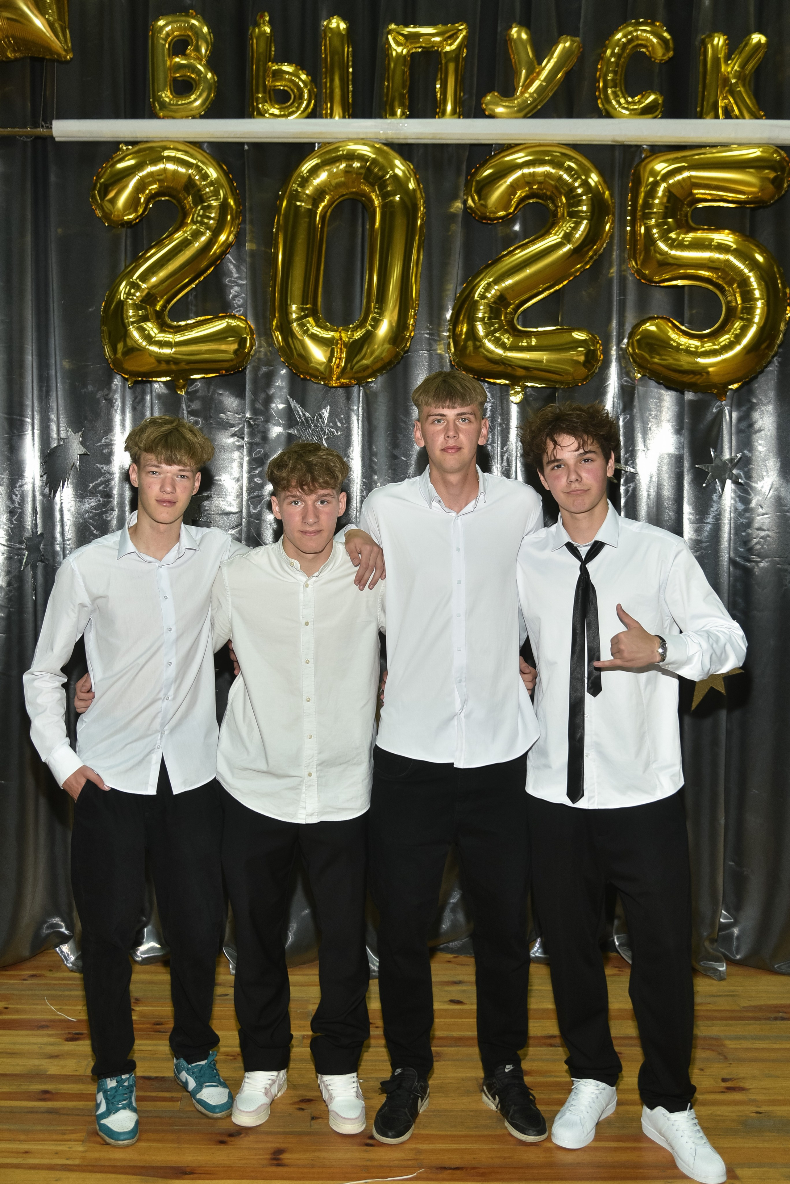 Последний звонок 🔔. Фотограф Олег Юршевич Солигорск Минск