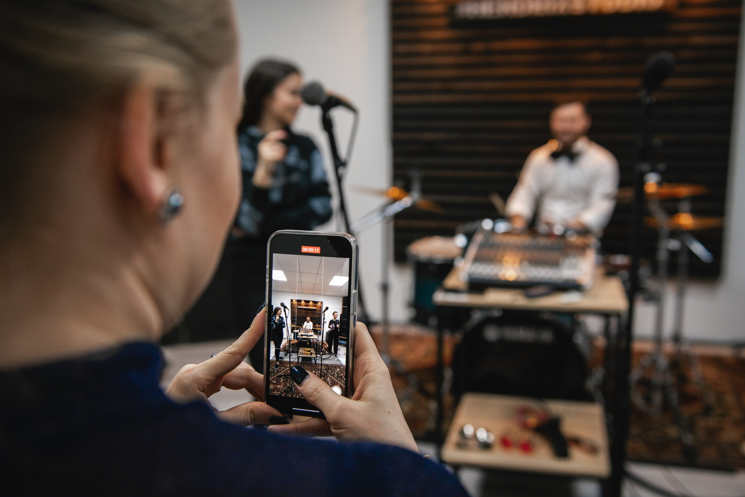 День Рождения MUSIC. Фотограф Алёна Липатова. Репортаж. Портрет. Москва