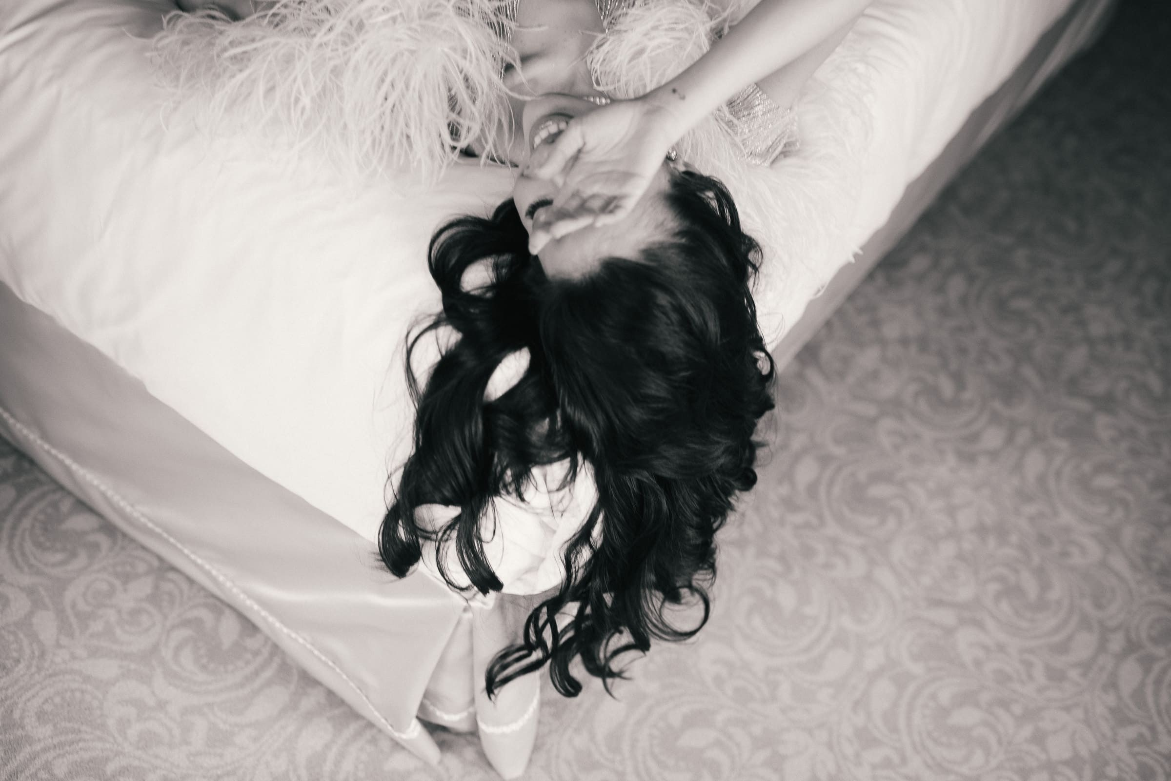 Свадебная фотосессия в Санкт-Петербурге в отеле Wawelberg Hotel