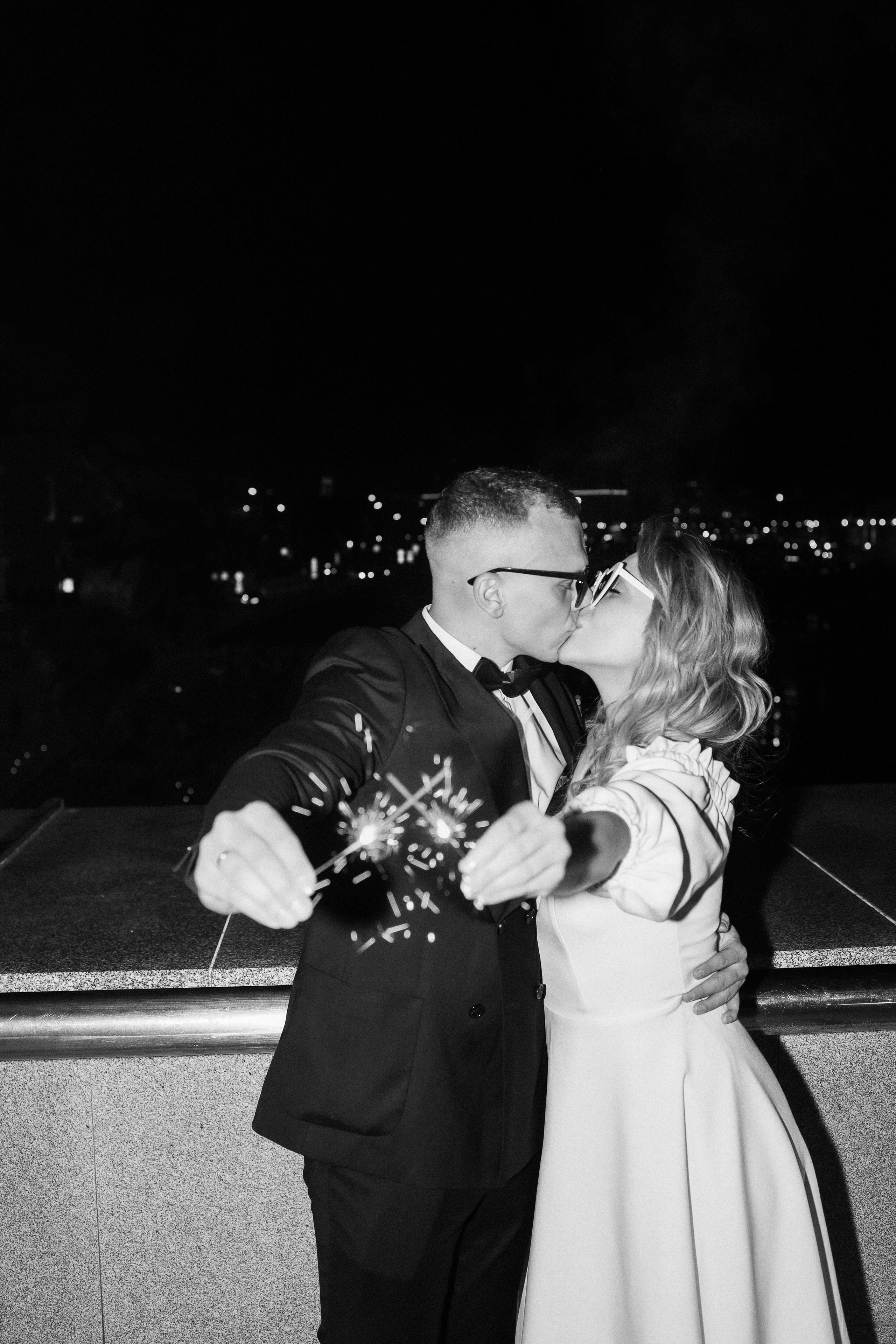 М. + Л.  Роспись в МФЦ, прогулка по ночной Москве. Семейный и lovestory фотограф в Москве Светлана Коняхина