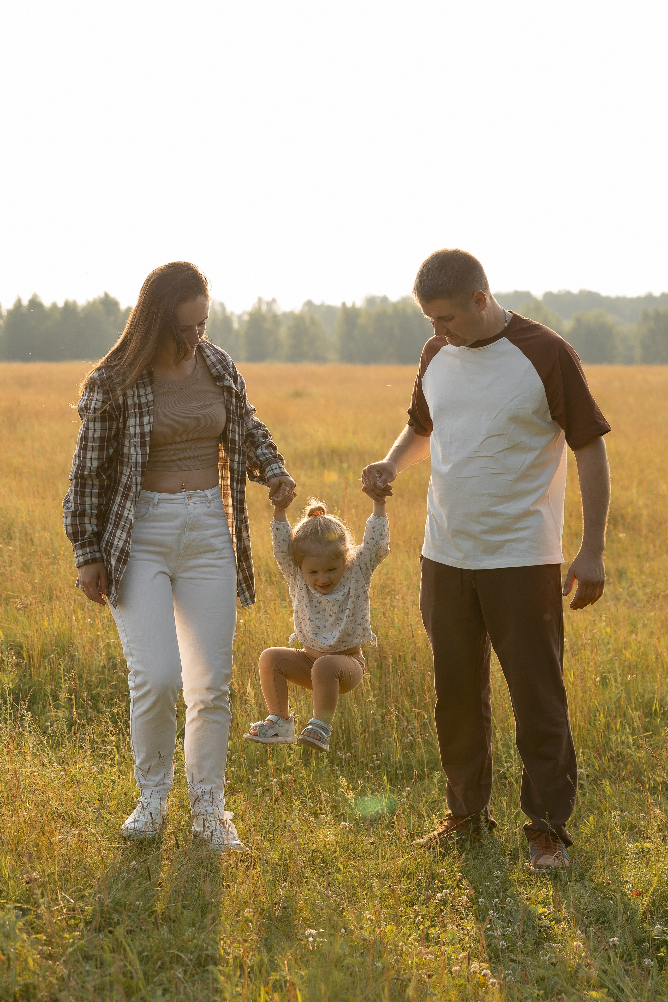 В поле. Семейный и свадебный фотограф в Челябинске Мария Леонтьева