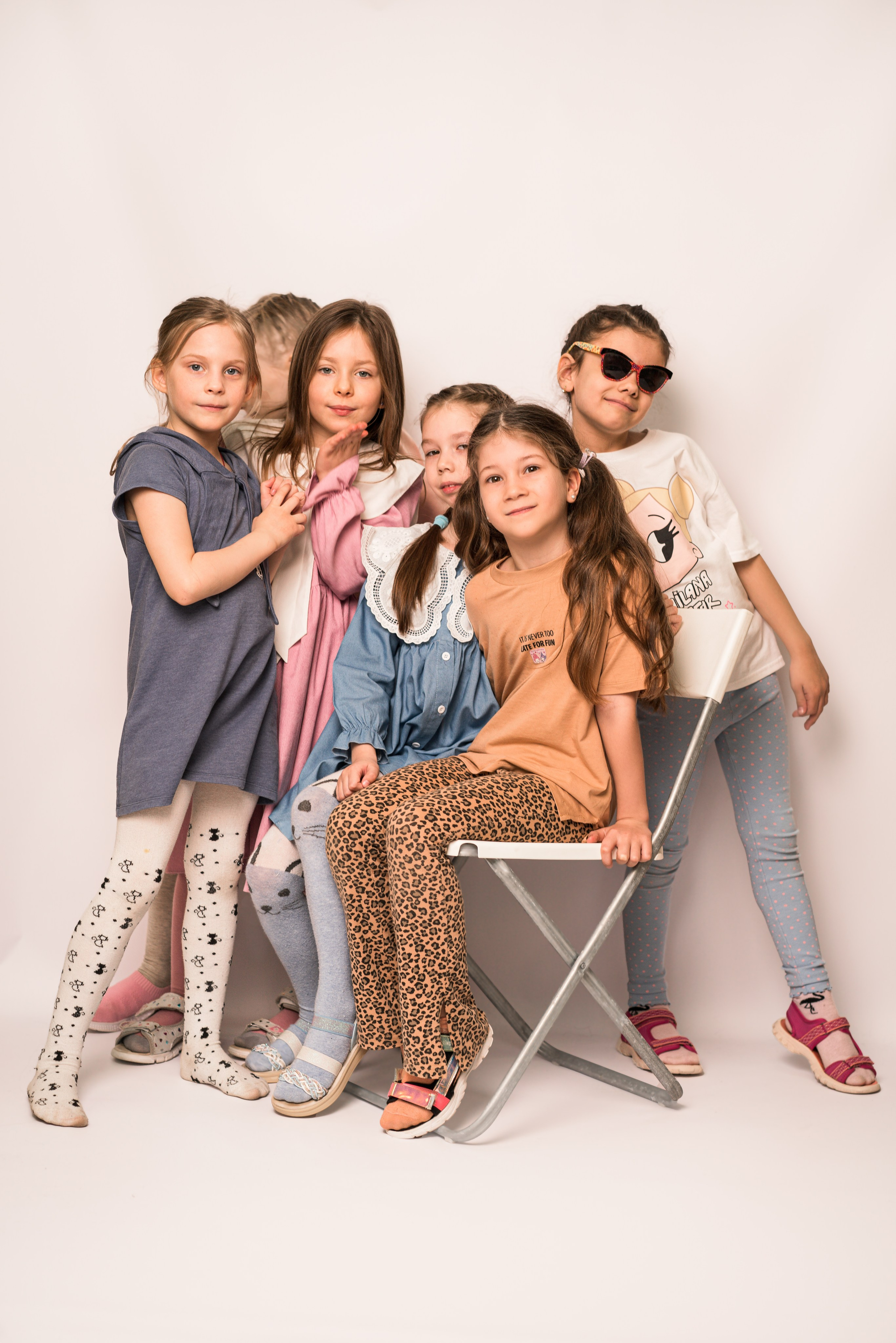 Детский сад, портреты белый фон. Фотограф Шунова Саша