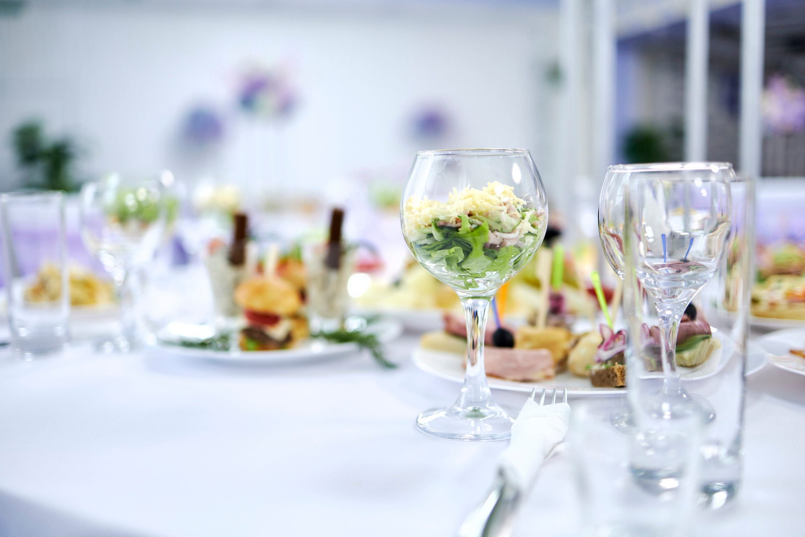 Кафе Гжель (сиреневый цвет). Фотограф Иван Кузьмин на любое Ваше мероприятие