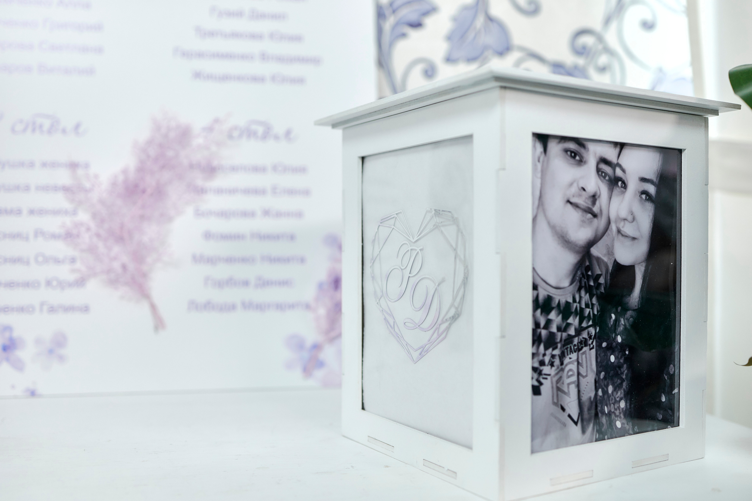 Кафе Гжель (сиреневый цвет). Фотограф Иван Кузьмин на любое Ваше мероприятие