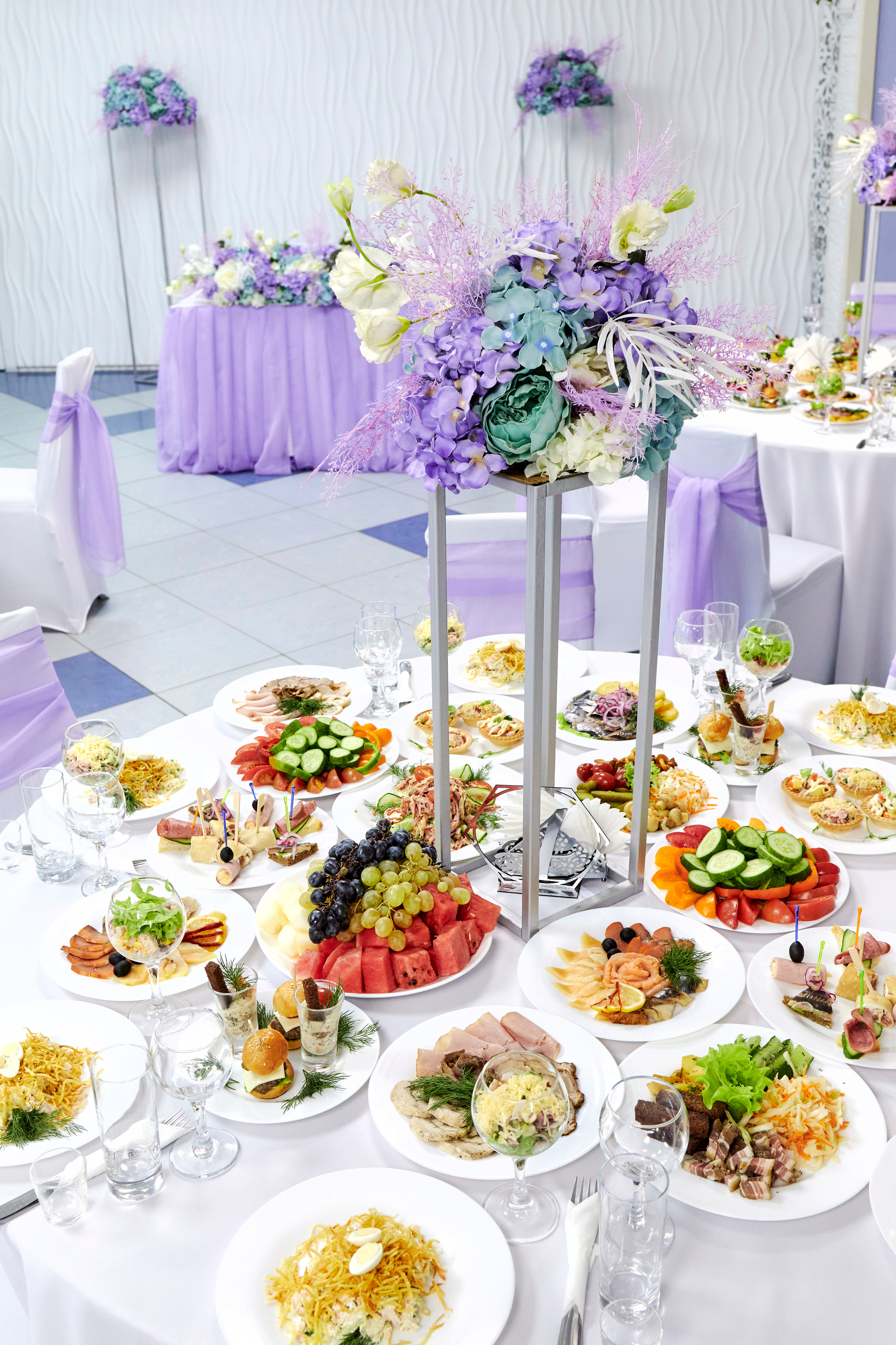 Кафе Гжель (сиреневый цвет). Фотограф Иван Кузьмин на любое Ваше мероприятие