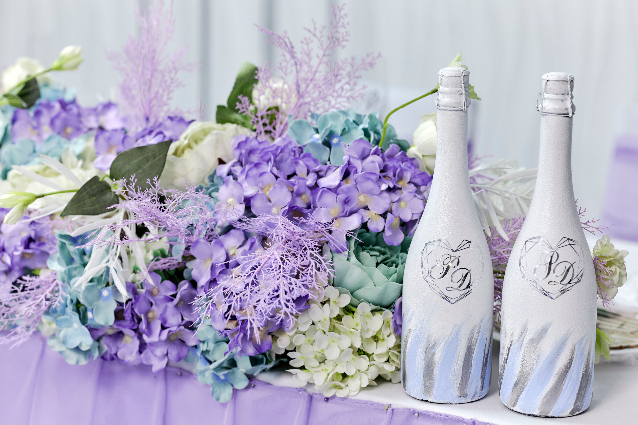 Кафе Гжель (сиреневый цвет). Фотограф Иван Кузьмин на любое Ваше мероприятие