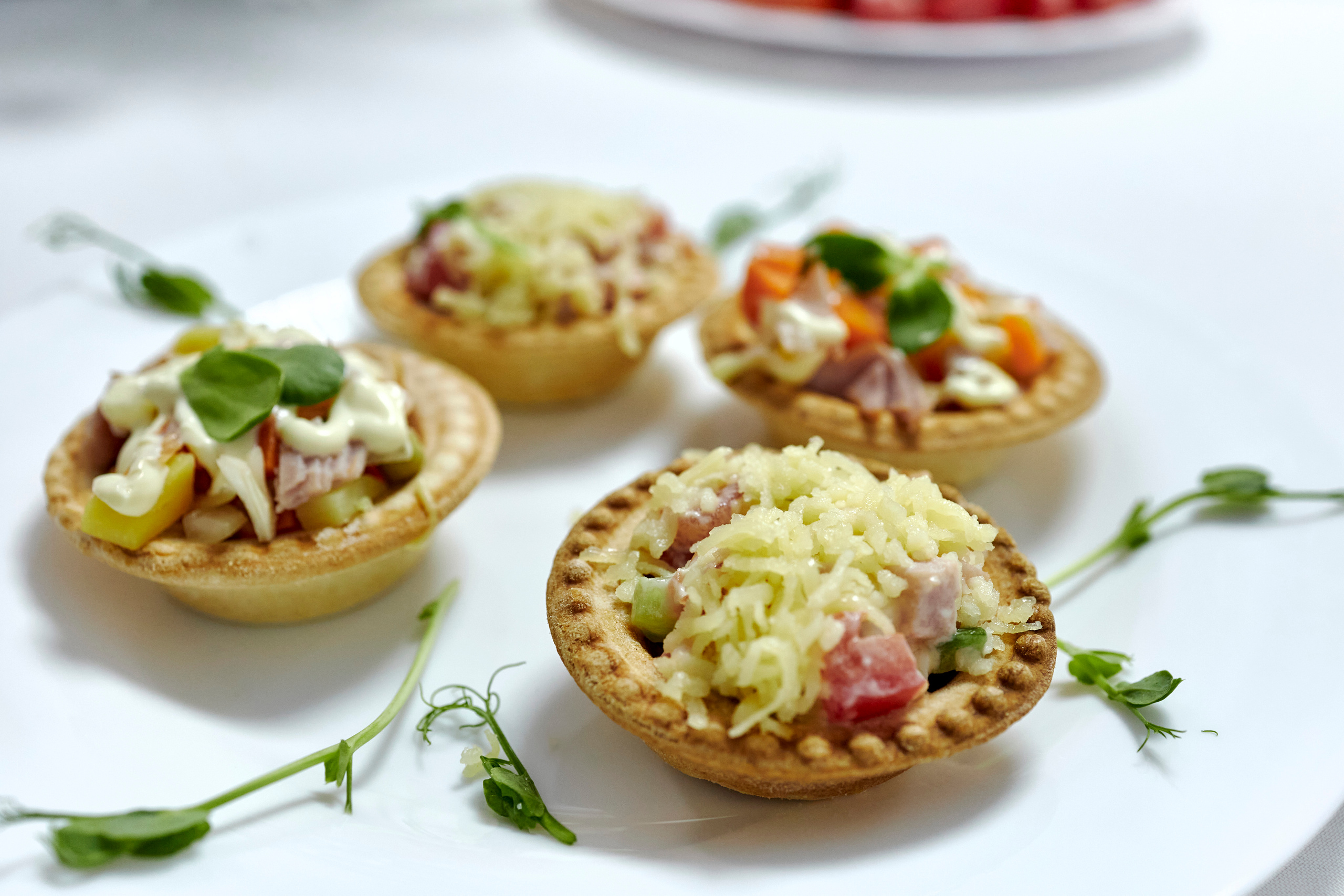 Кафе Гжель (сиреневый цвет). Фотограф Иван Кузьмин на любое Ваше мероприятие