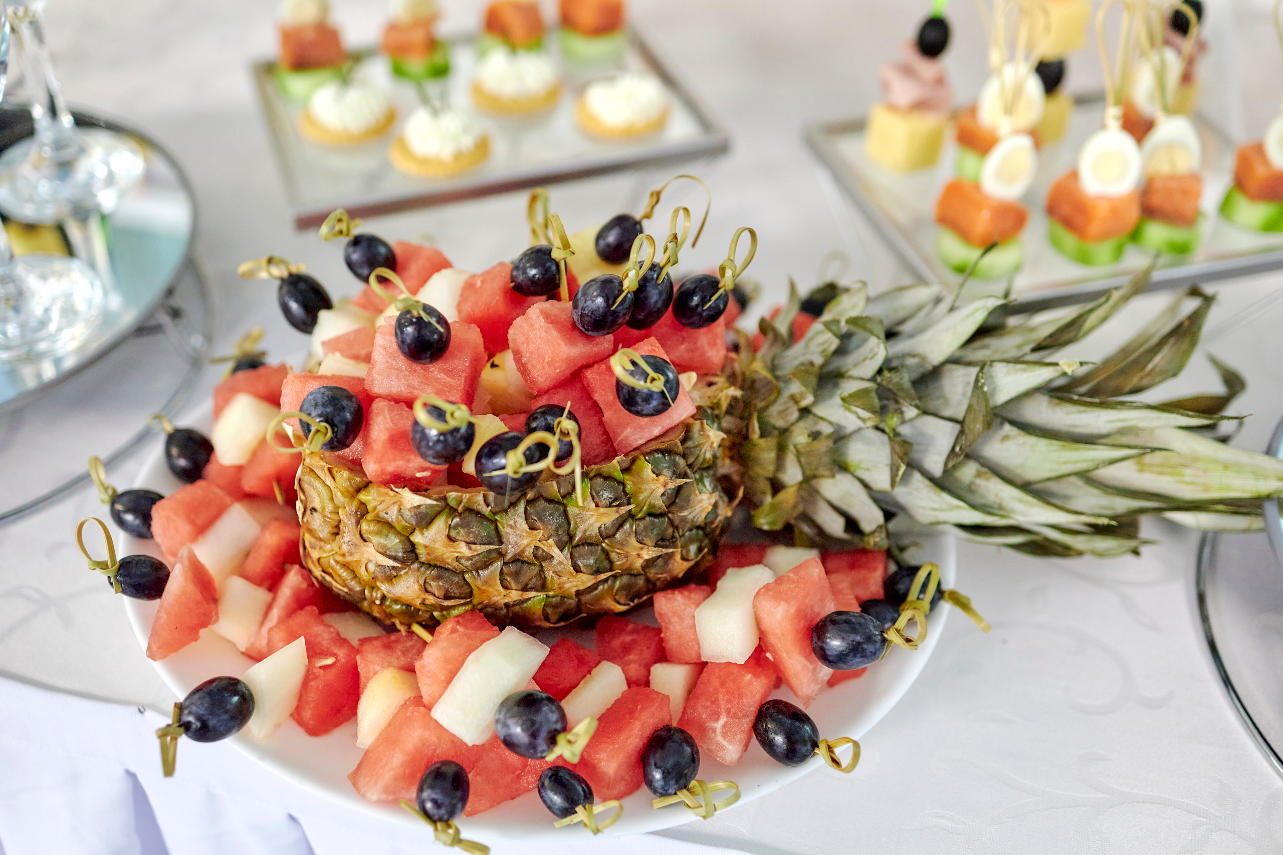 Кафе Гжель (сиреневый цвет). Фотограф Иван Кузьмин на любое Ваше мероприятие