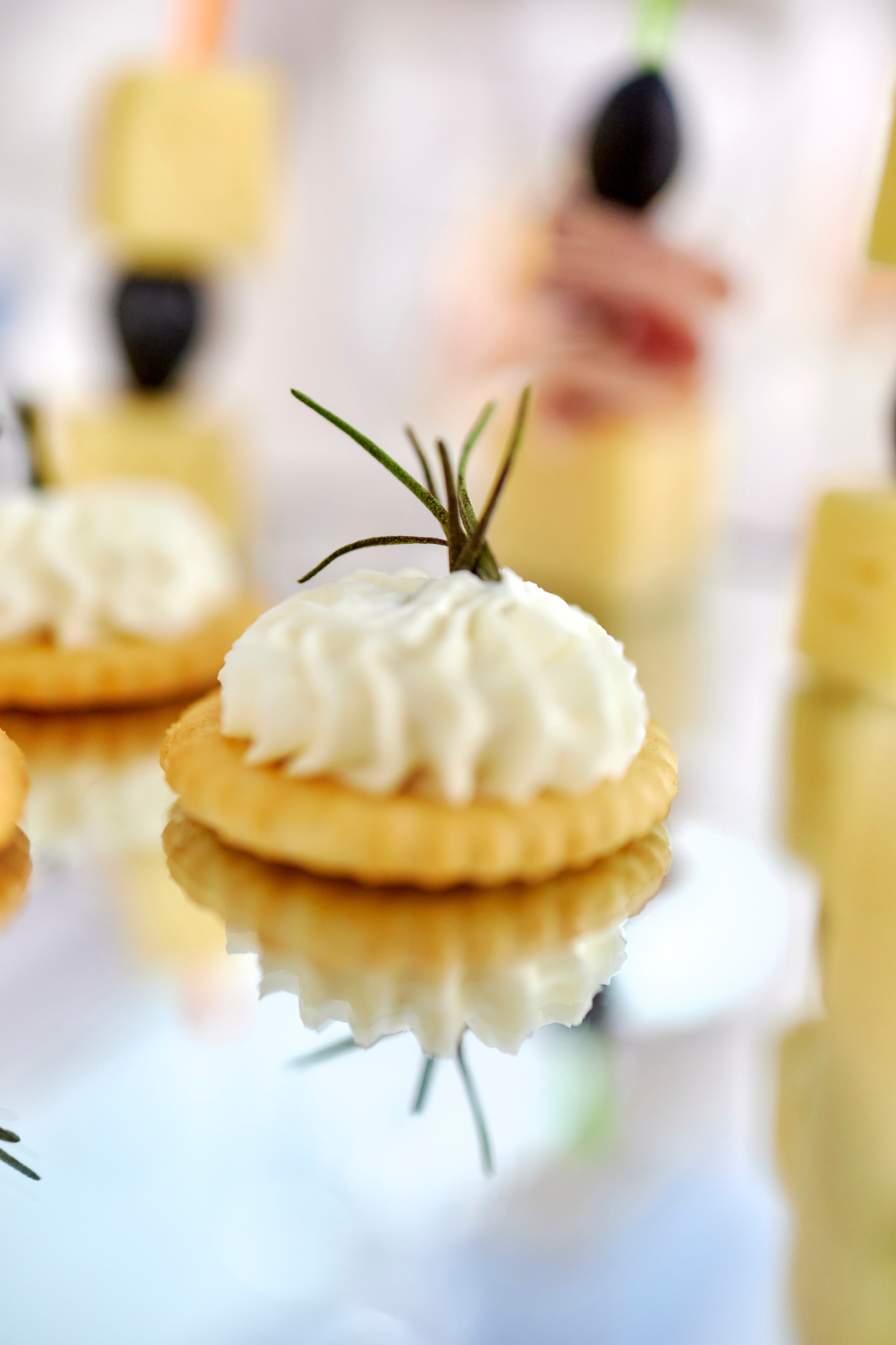 Кафе Гжель (сиреневый цвет). Фотограф Иван Кузьмин на любое Ваше мероприятие