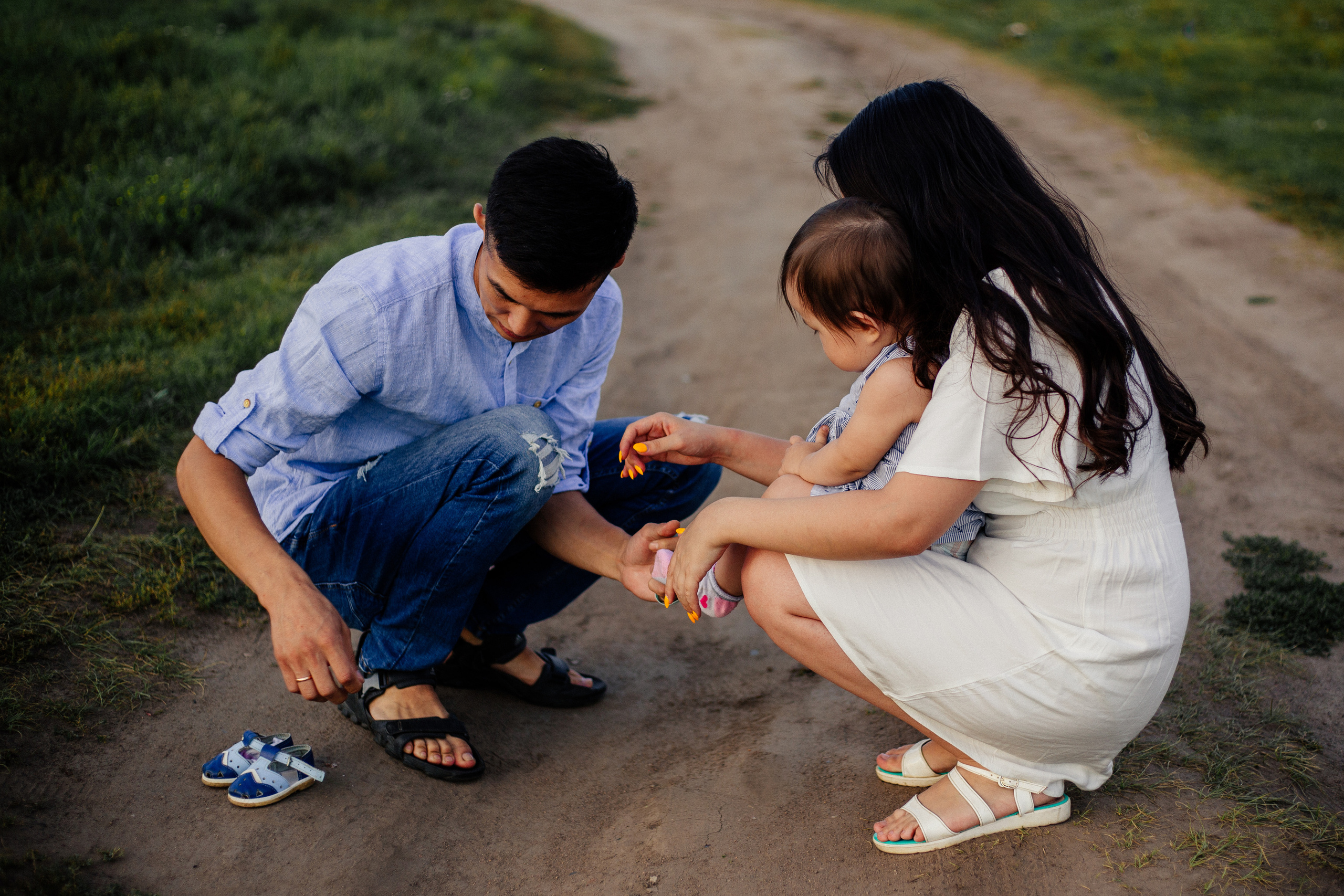Ариша с родителями. Фотограф Бурятии София Андриянова