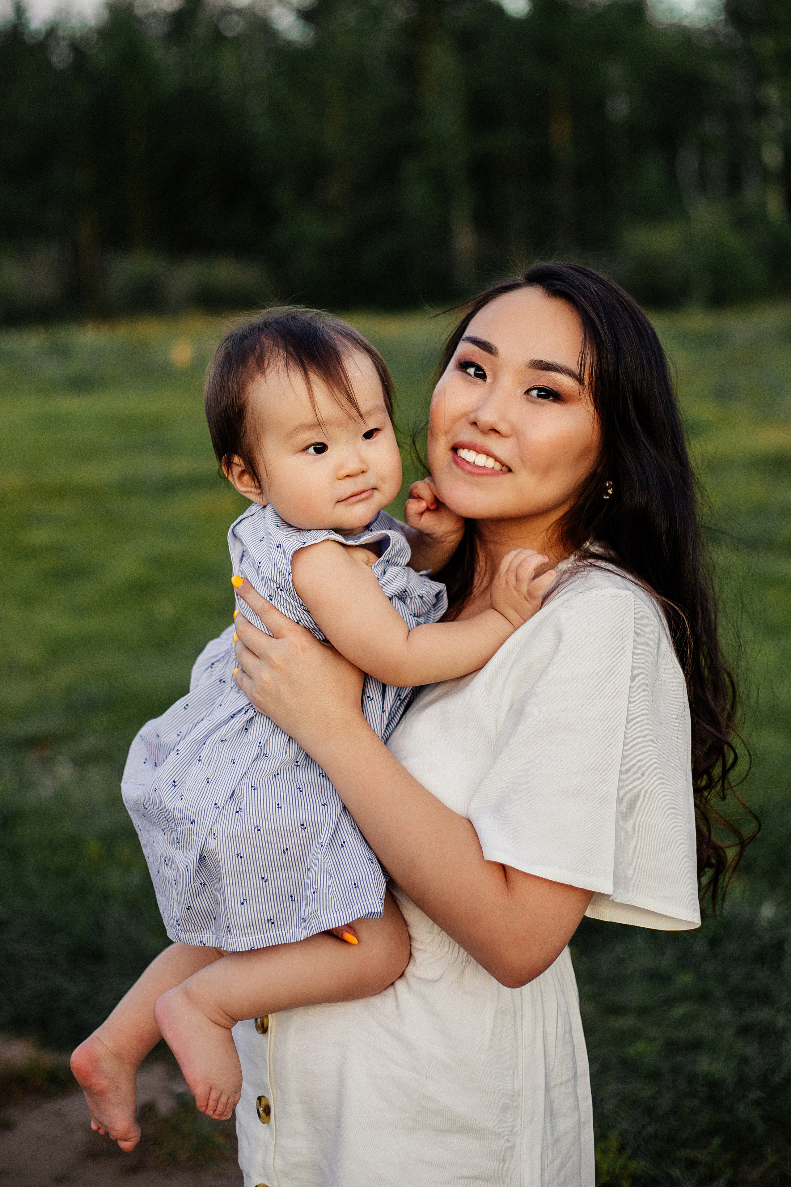 Ариша с родителями. Фотограф Бурятии София Андриянова