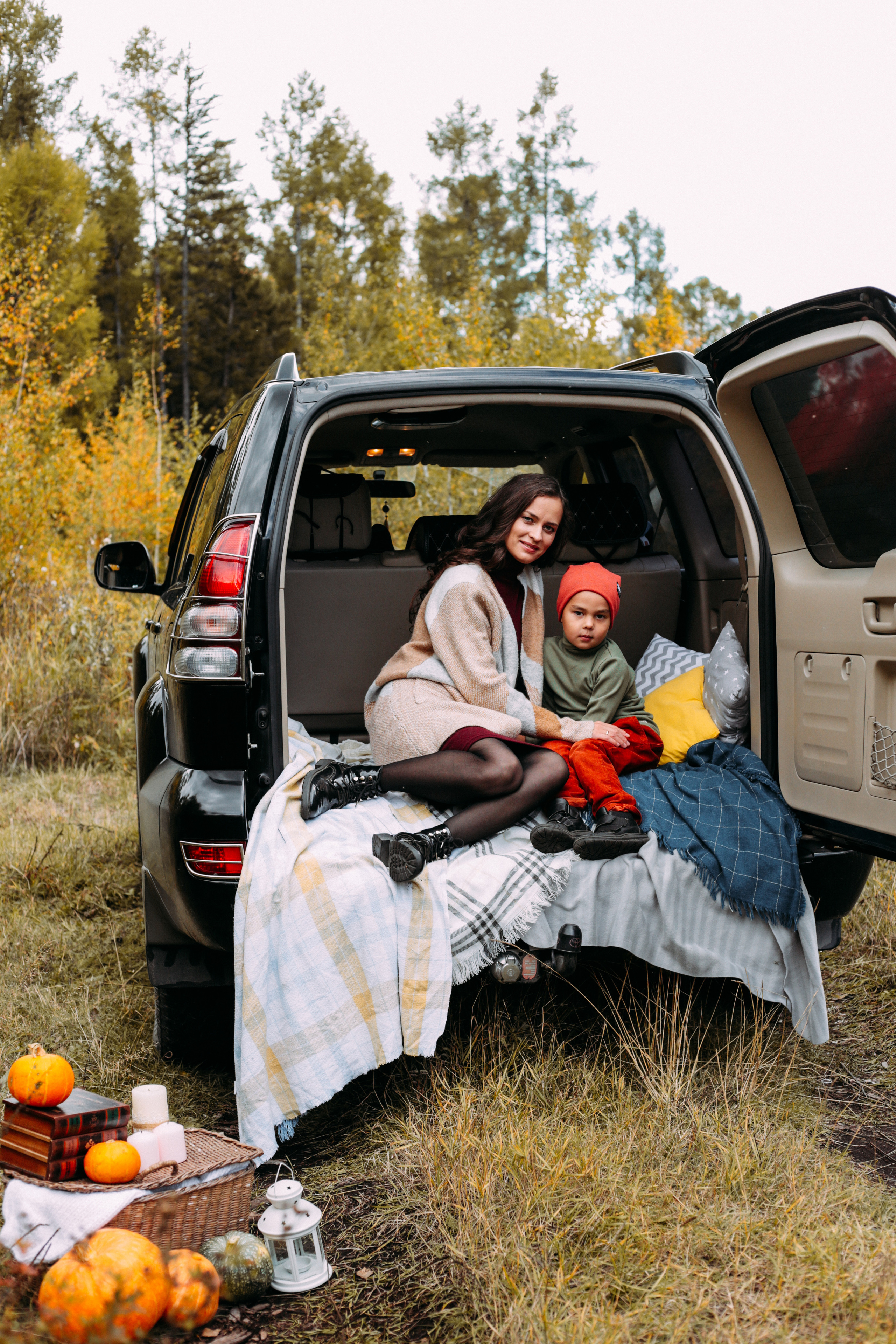Валентина и Артём с детьми. Фотограф Бурятии София Андриянова