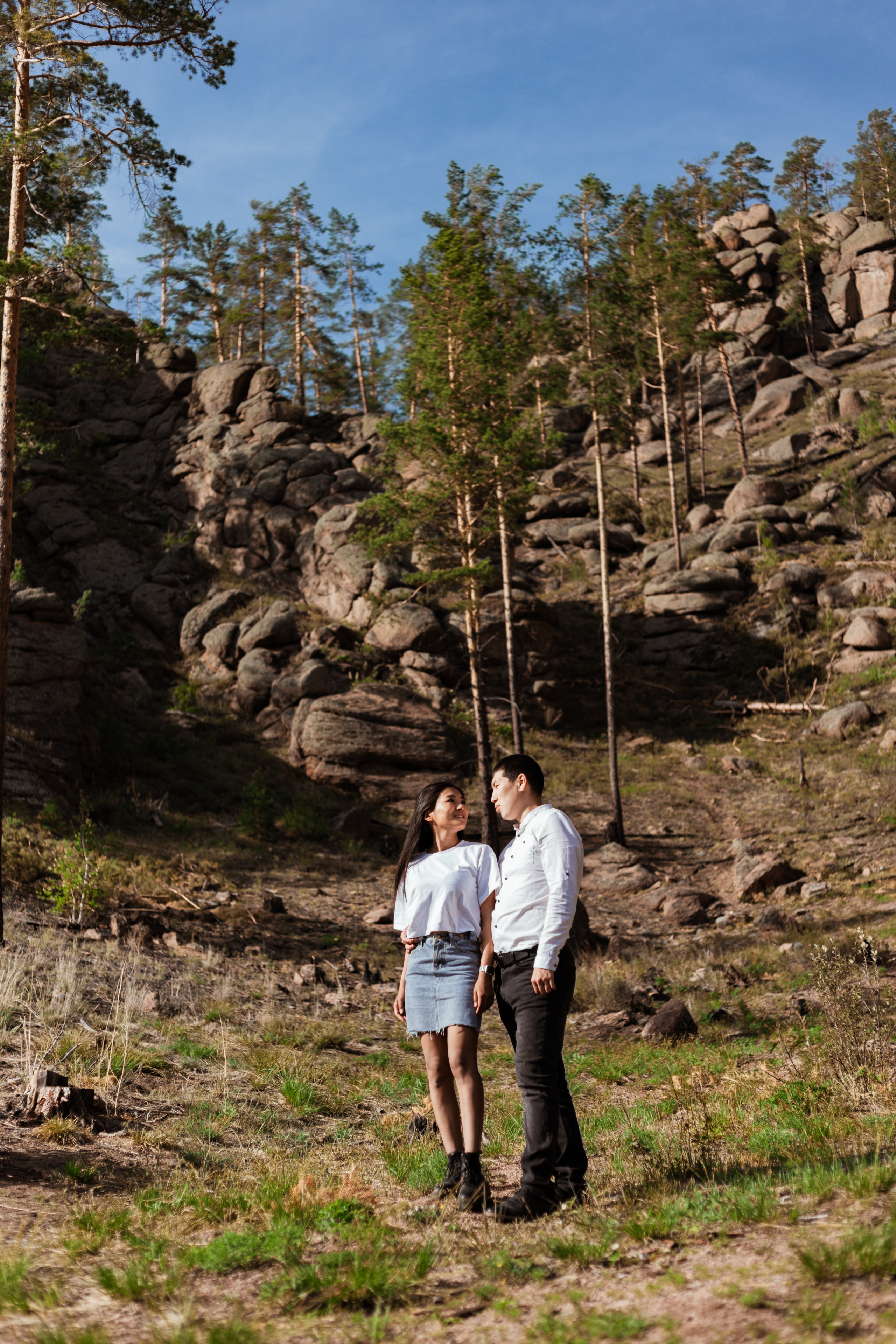 Елена и Сергей. Скалы. Фотограф Бурятии София Андриянова