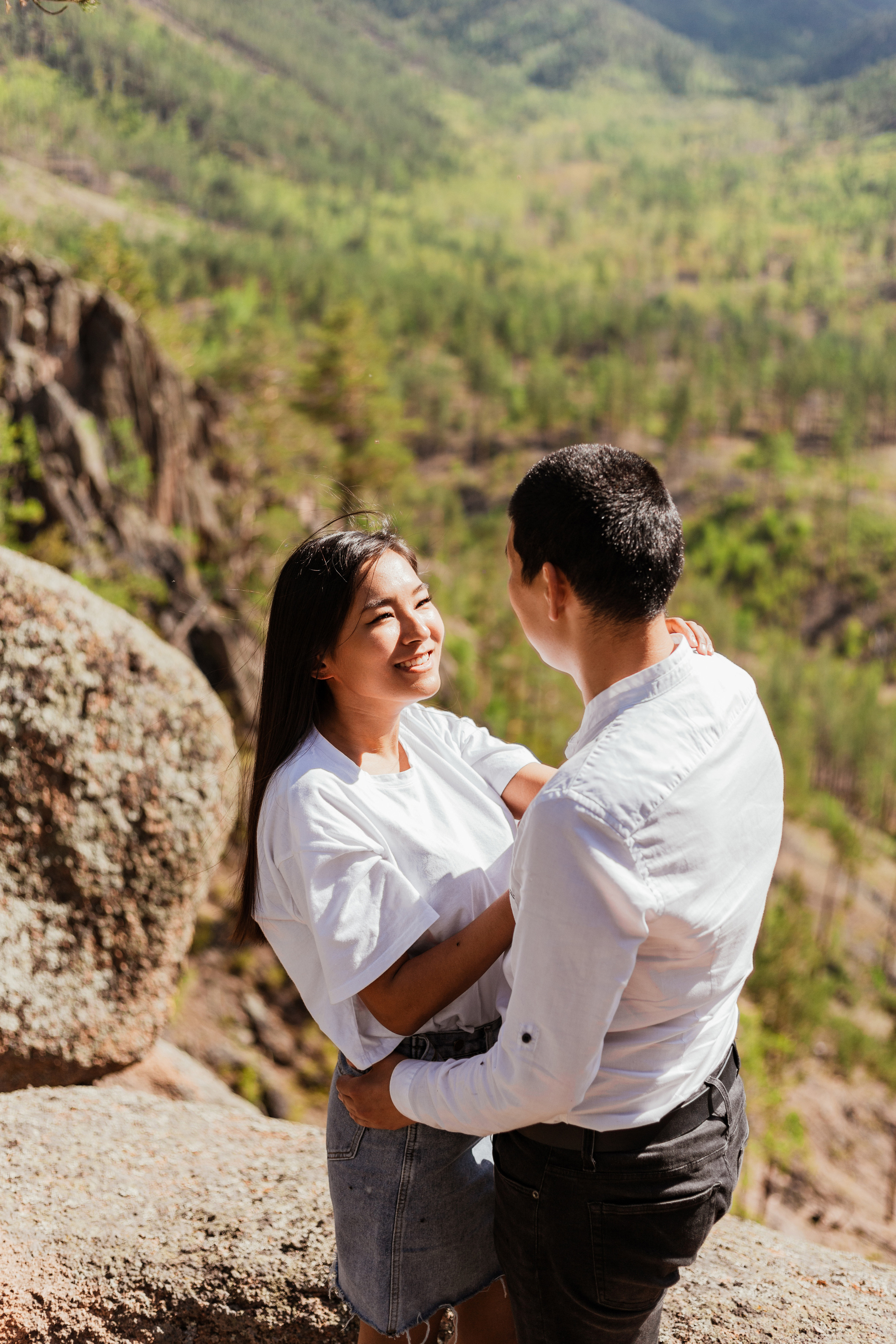 Елена и Сергей. Скалы. Фотограф Бурятии София Андриянова