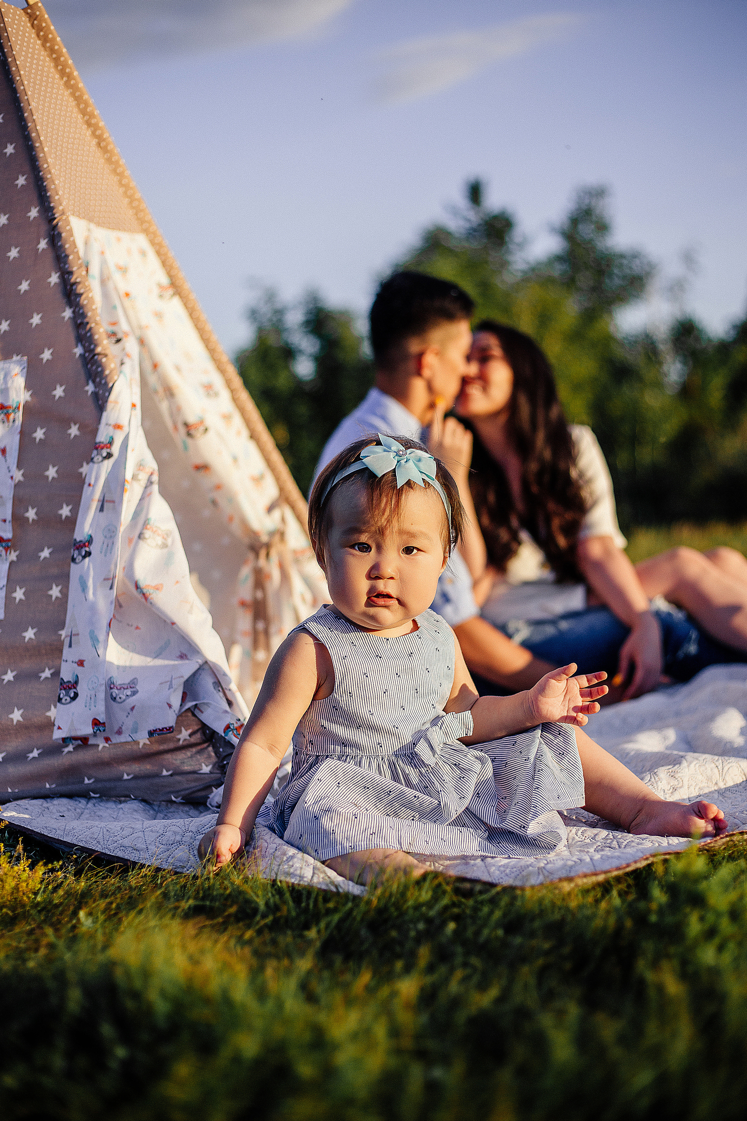 Ариша с родителями. Фотограф Бурятии София Андриянова