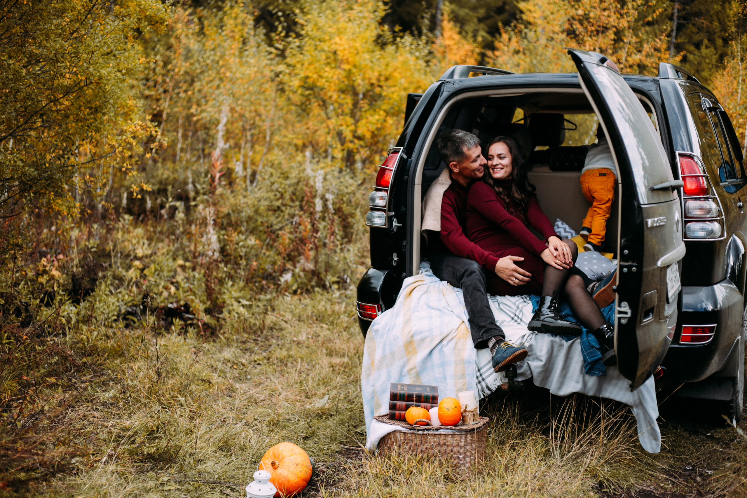 Валентина и Артём с детьми. Фотограф Бурятии София Андриянова