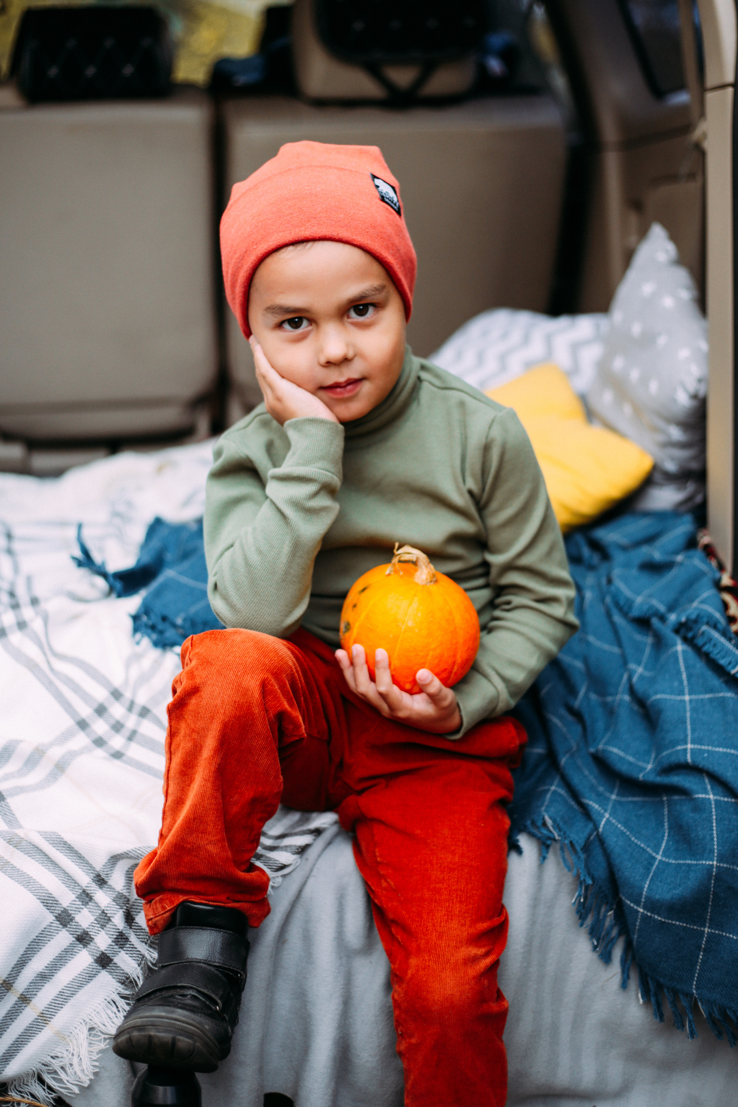 Валентина и Артём с детьми. Фотограф Бурятии София Андриянова